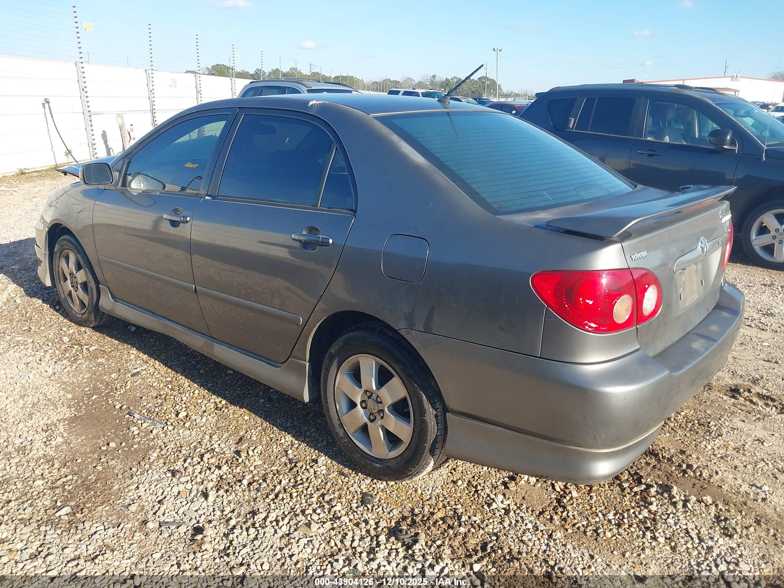 TOYOTA COROLLA image 3