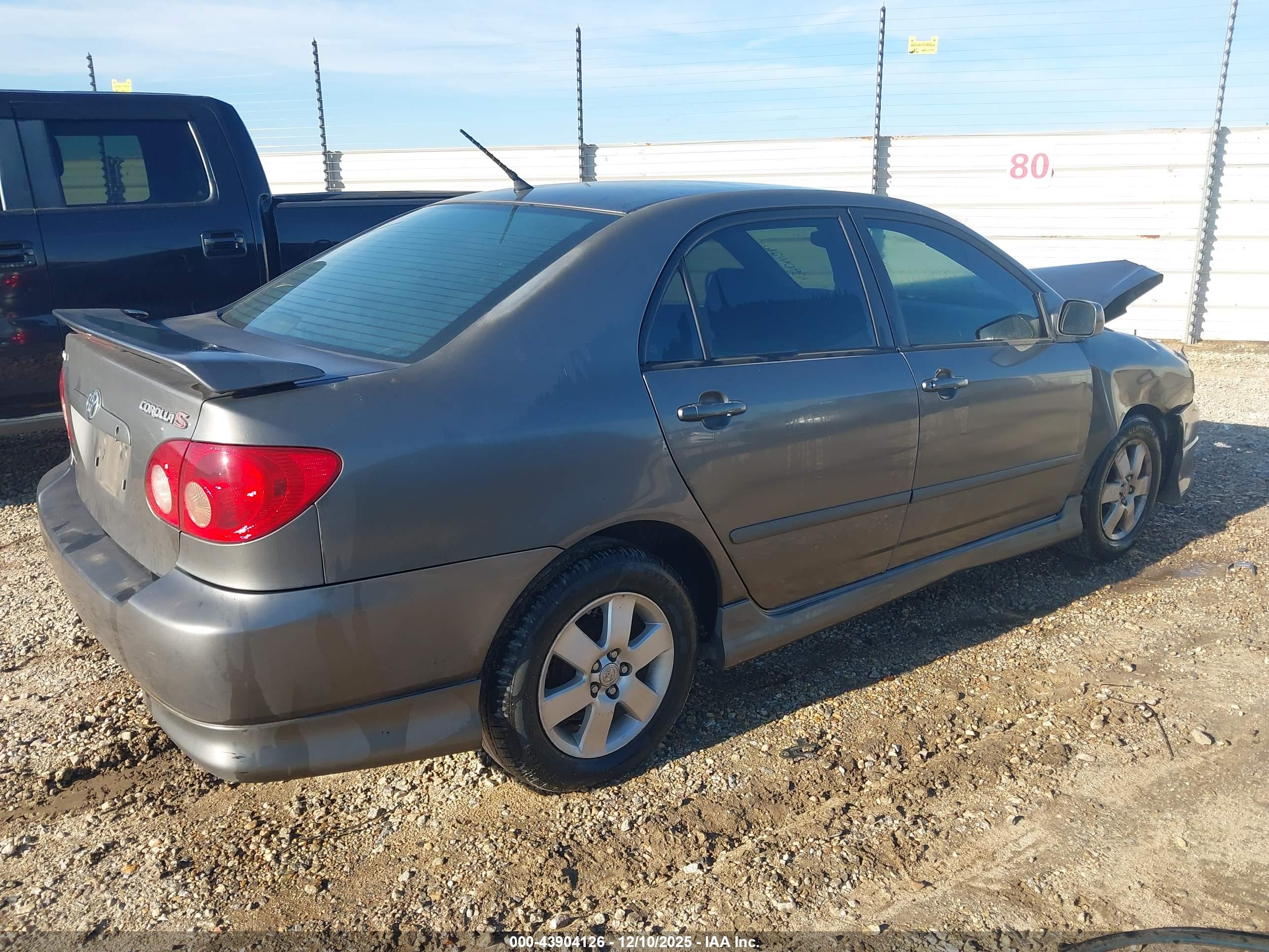 TOYOTA COROLLA image 4
