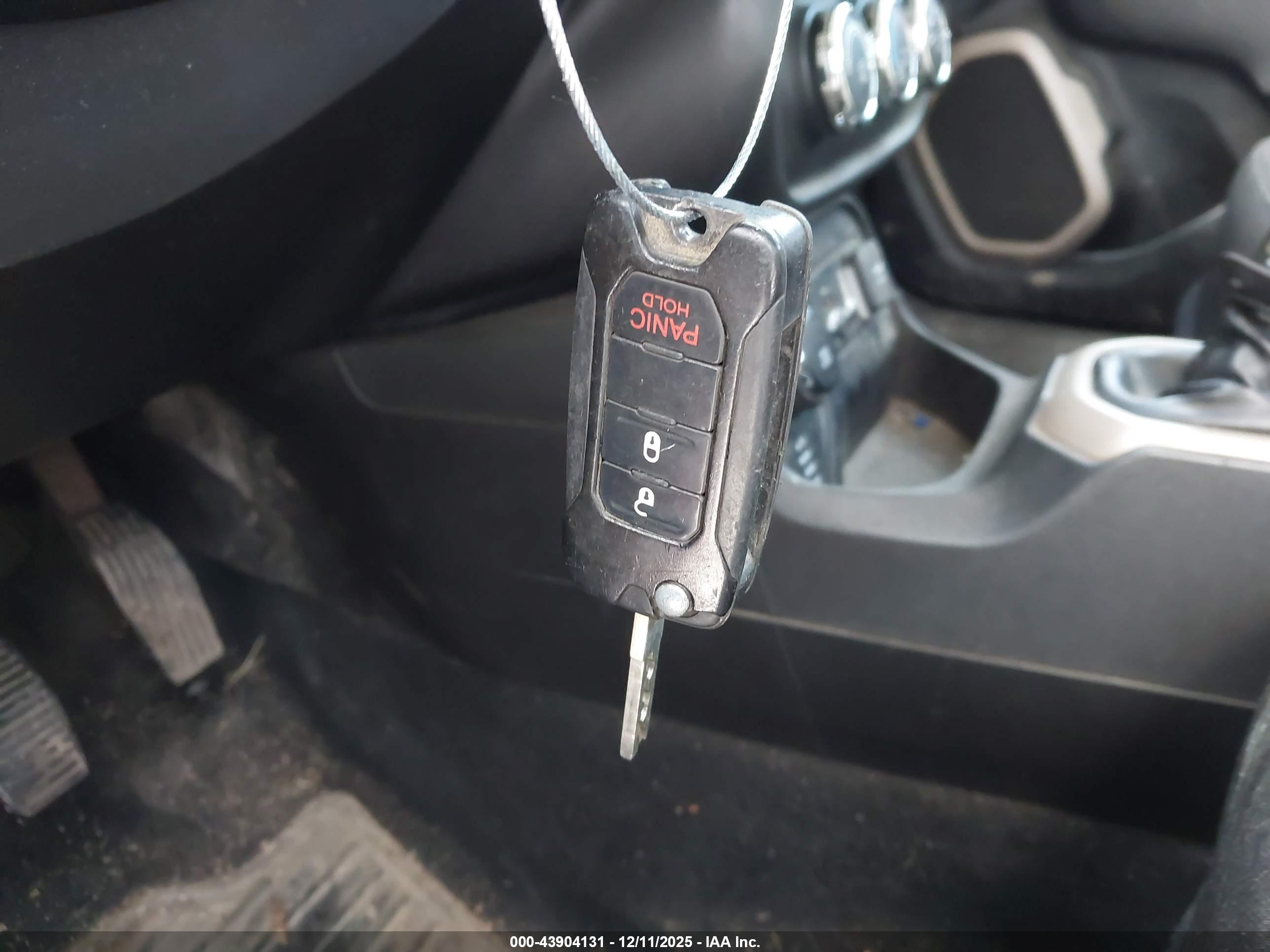 JEEP RENEGADE image 11