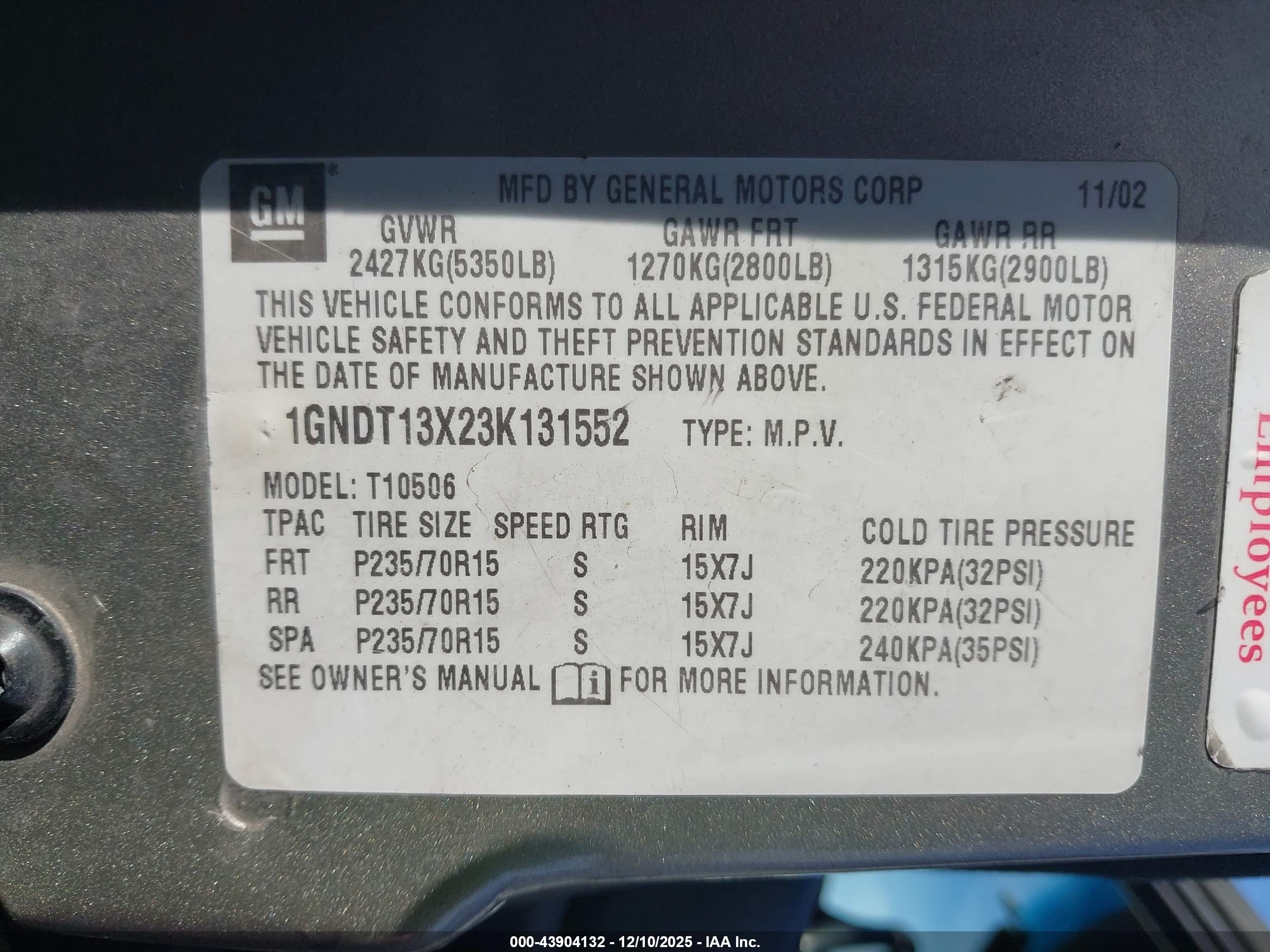 CHEVROLET BLAZER image 9