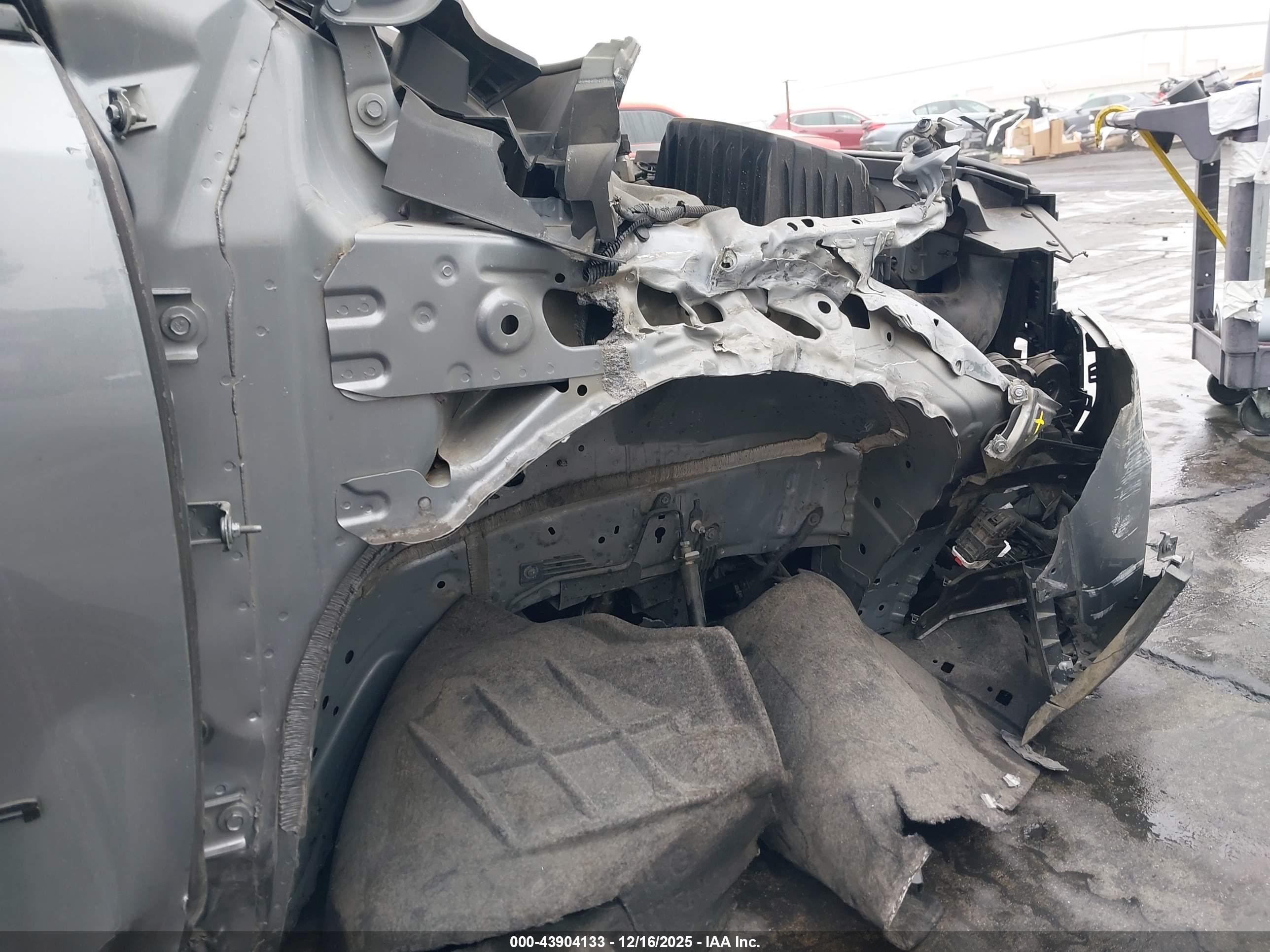 GMC ACADIA image 6