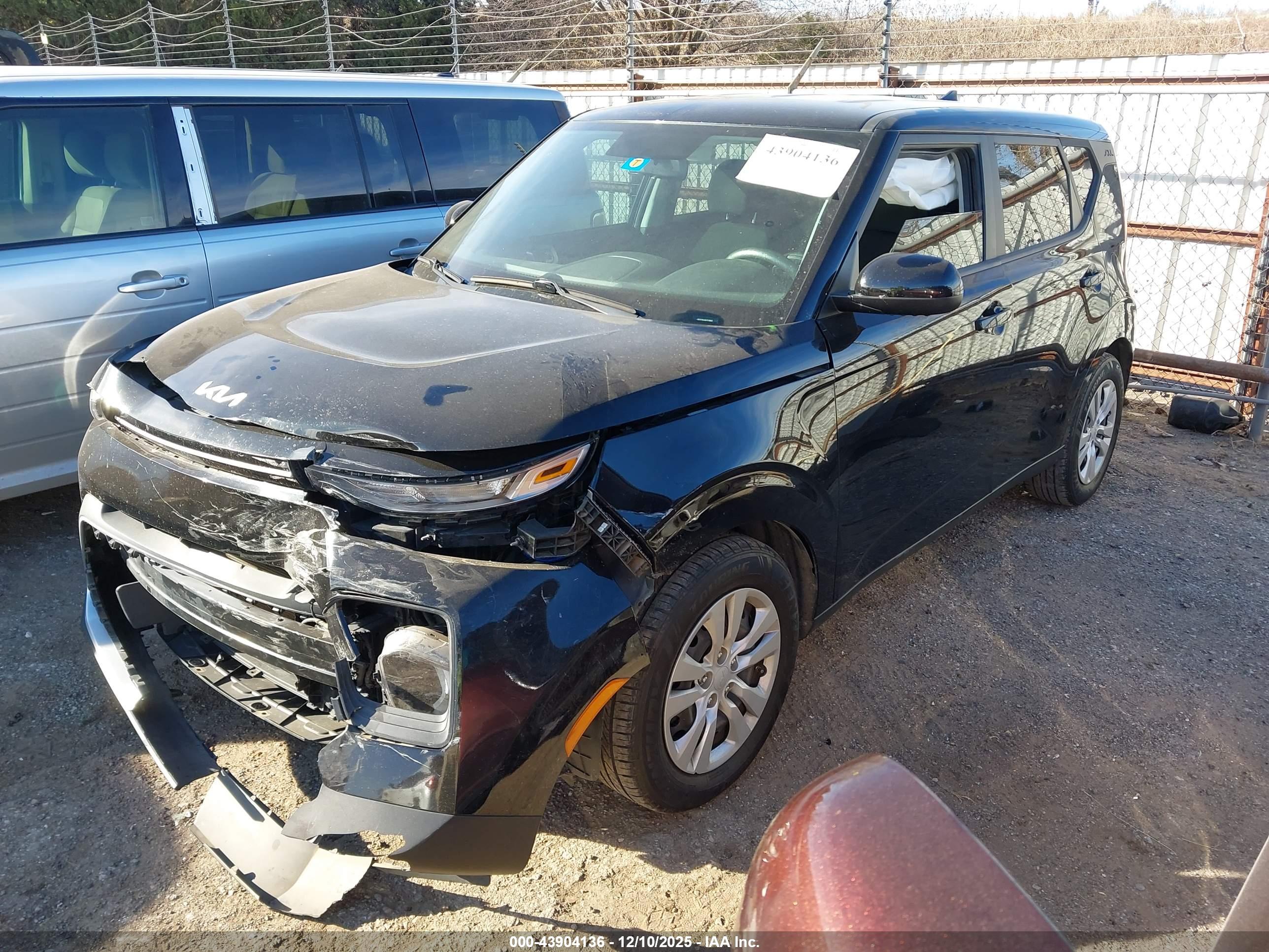KIA SOUL image 2