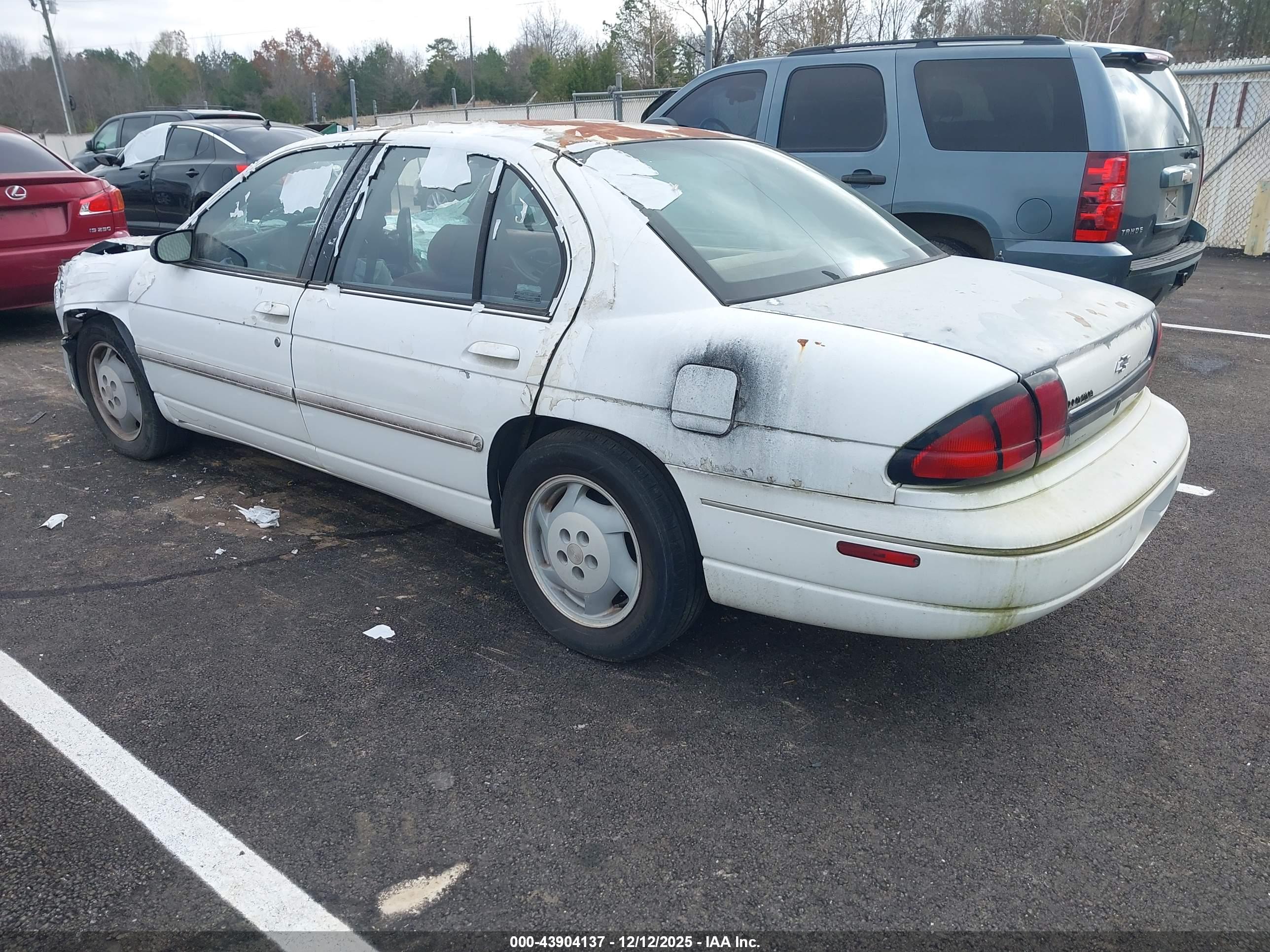 CHEVROLET LUMINA image 3