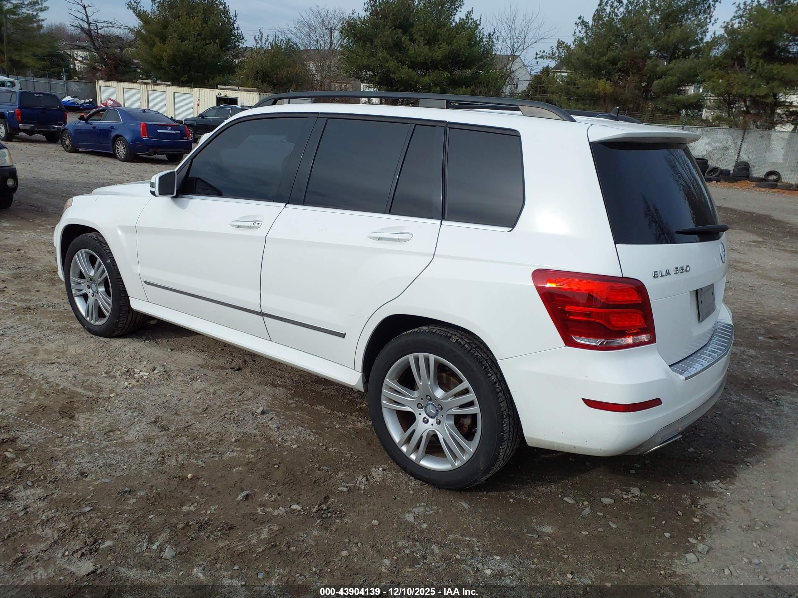 MERCEDES-BENZ GLK image 3