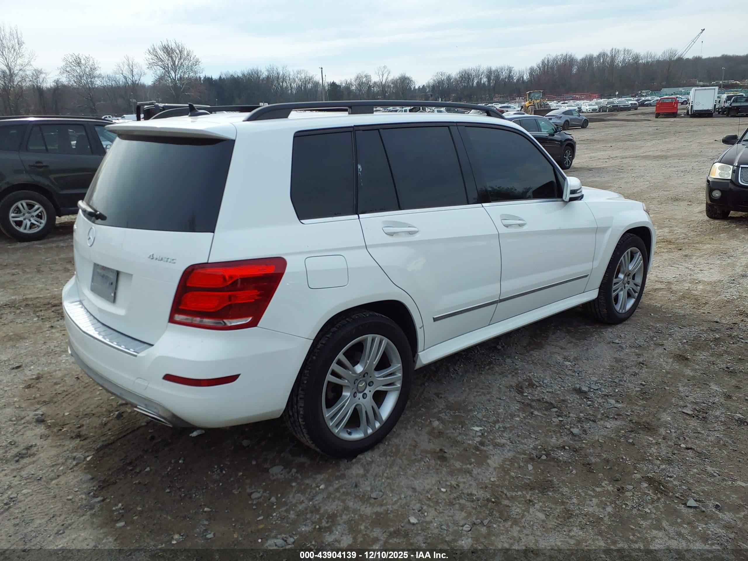 MERCEDES-BENZ GLK image 4