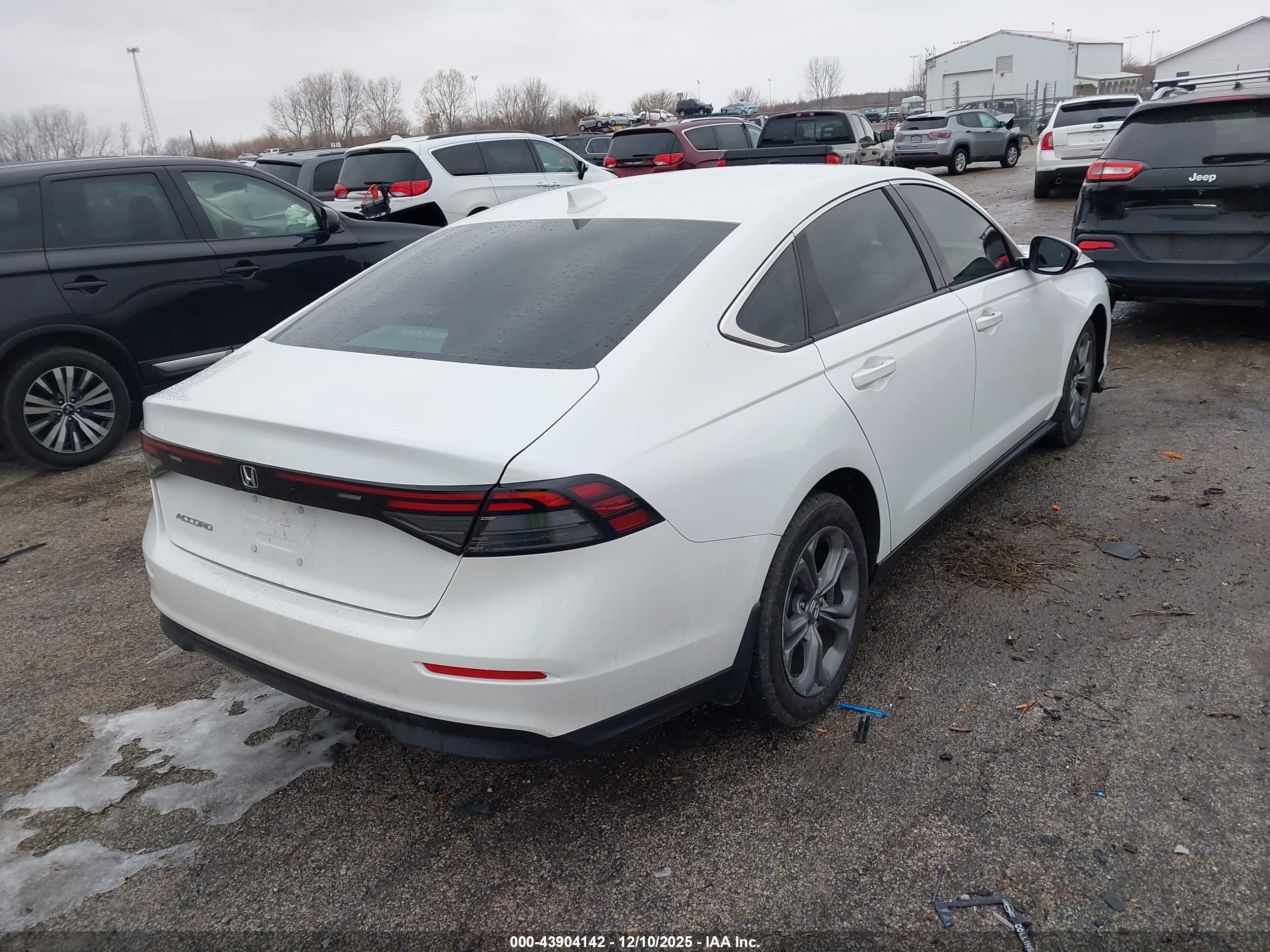 HONDA ACCORD image 4