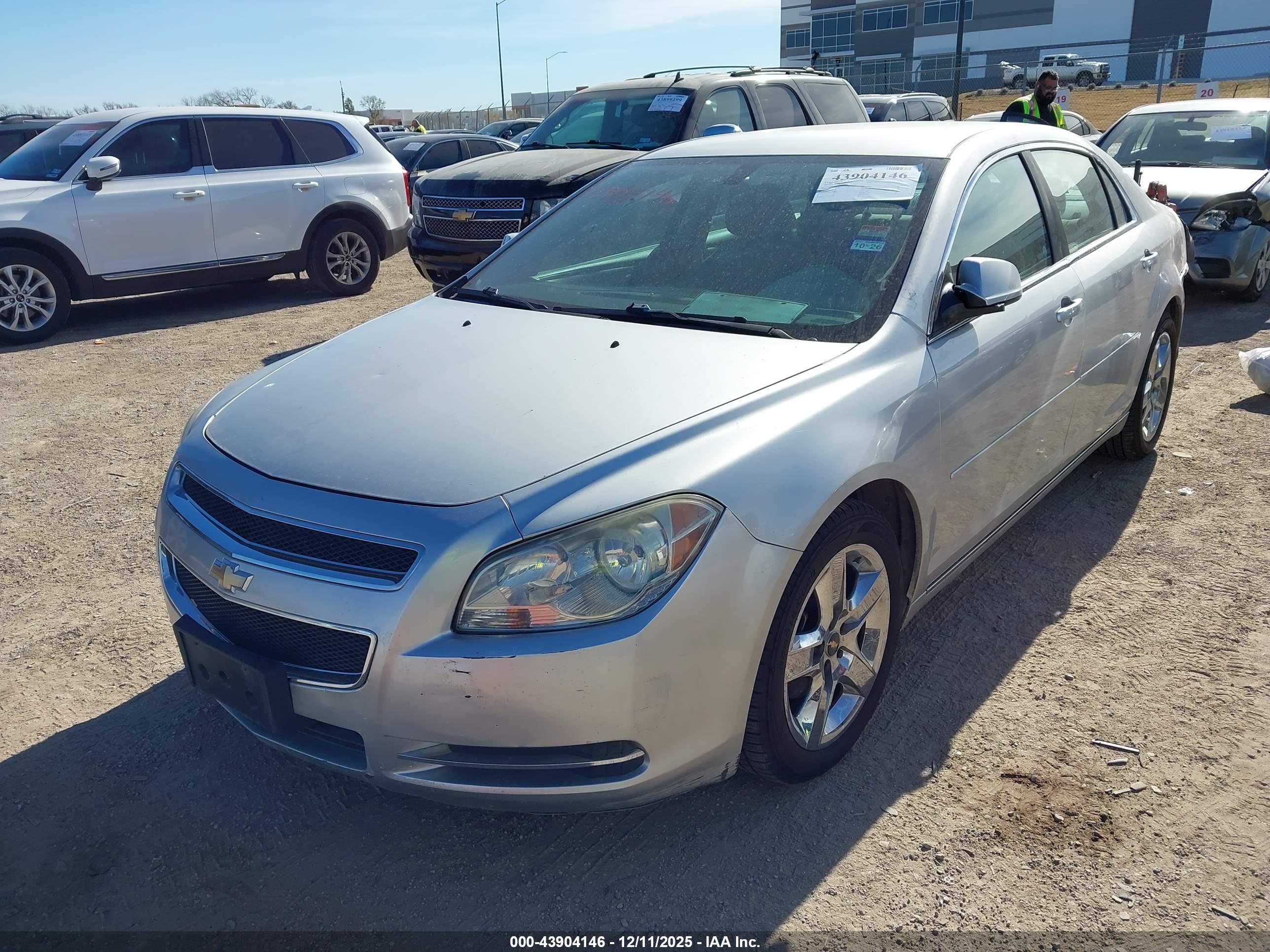 CHEVROLET MALIBU image 2