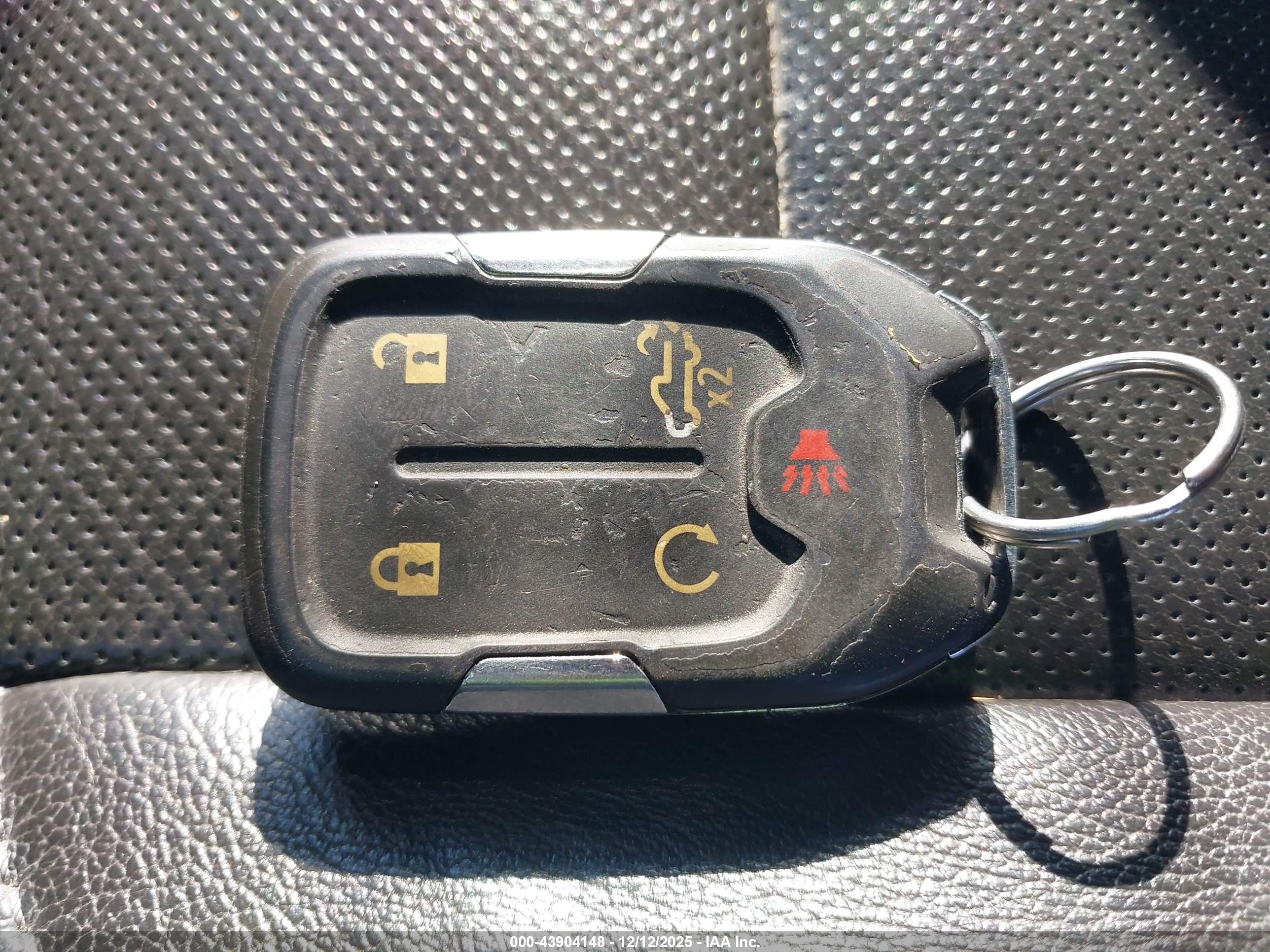 GMC SIERRA image 11