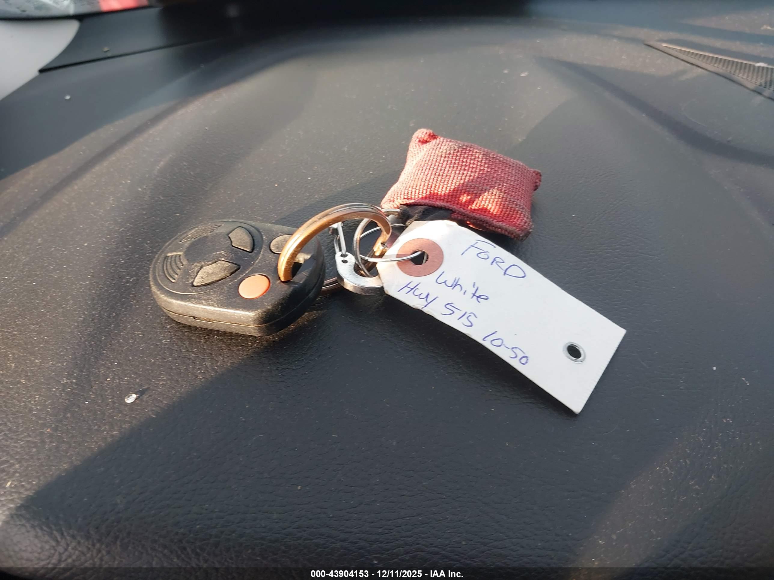 FORD FOCUS image 11