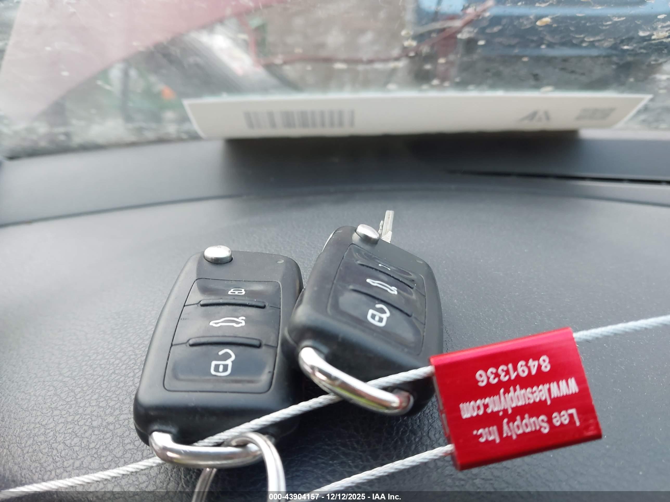 VOLKSWAGEN JETTA image 11