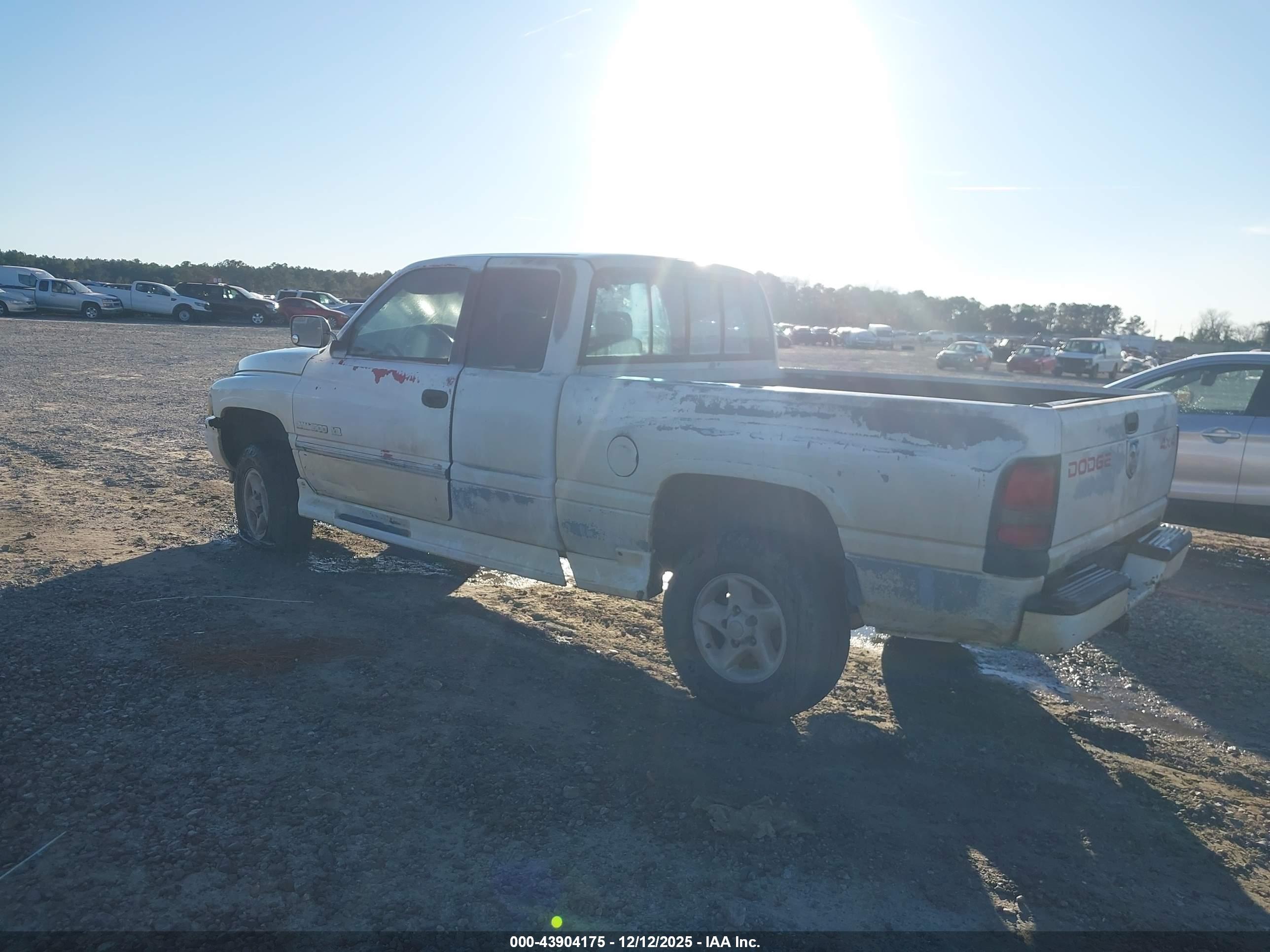 DODGE RAM image 3