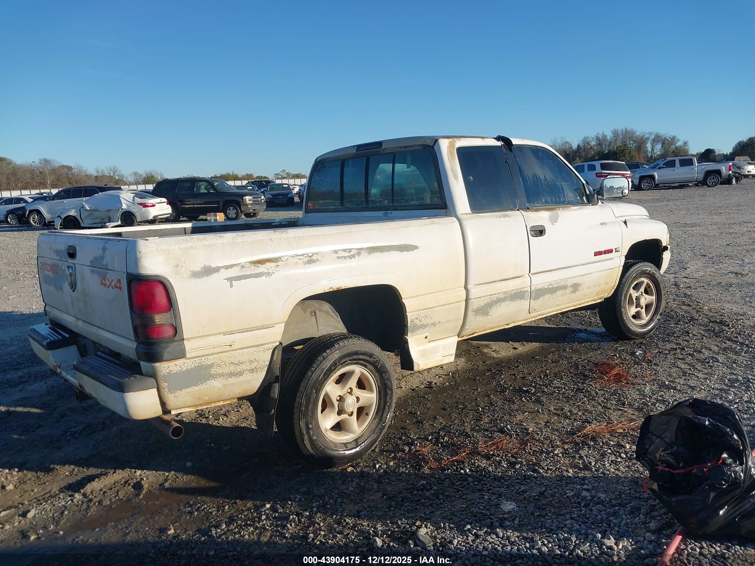 DODGE RAM image 4