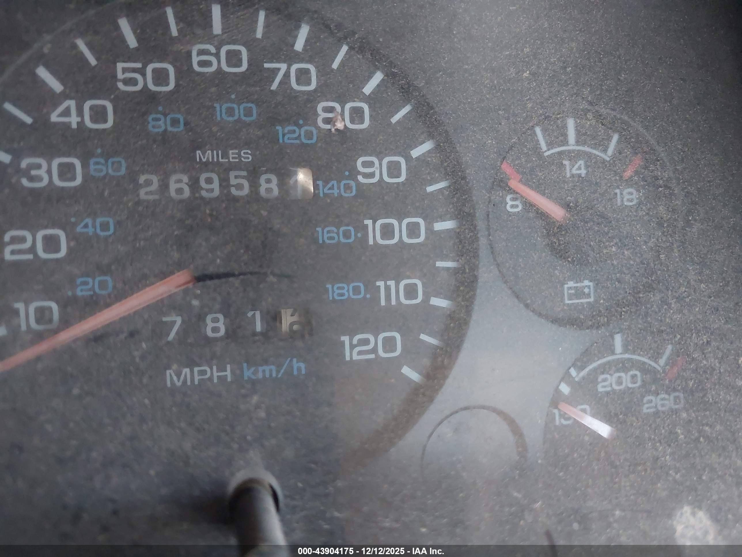 DODGE RAM image 7