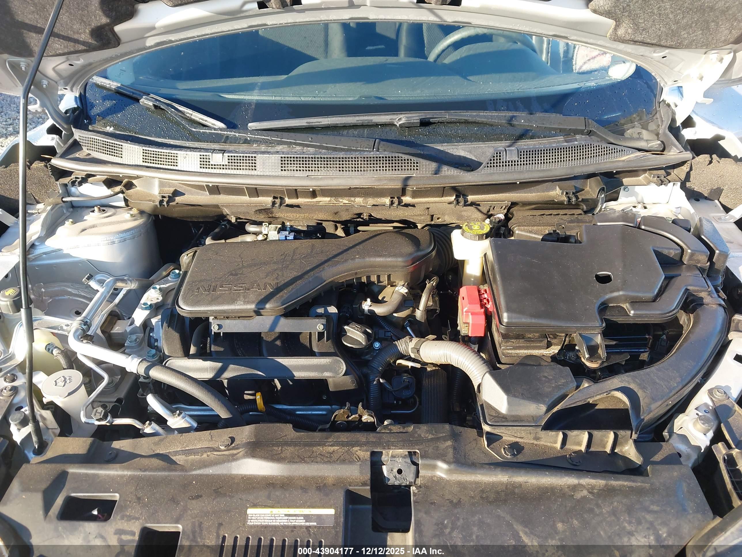 NISSAN ROGUE image 10