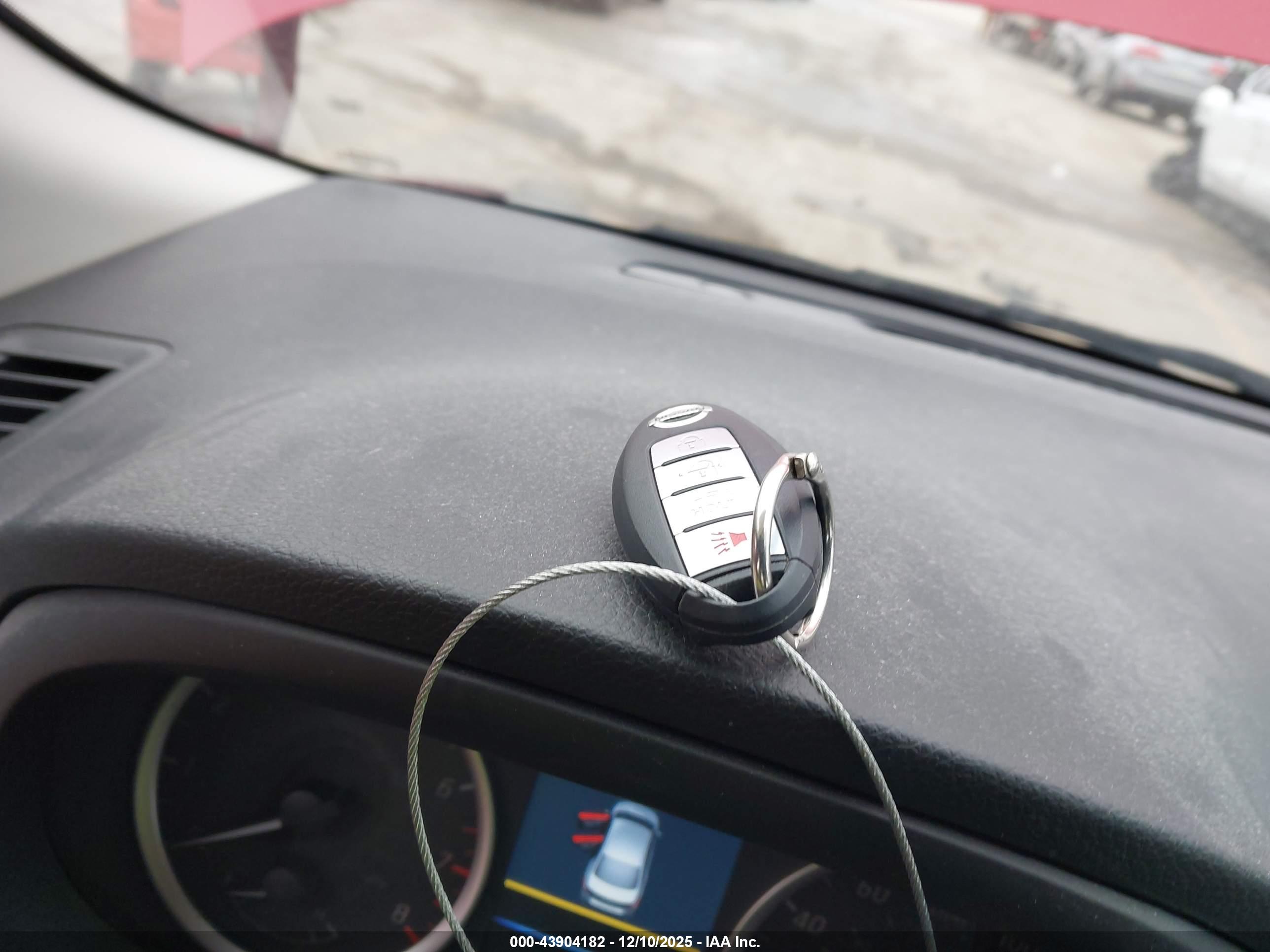 NISSAN SENTRA image 11