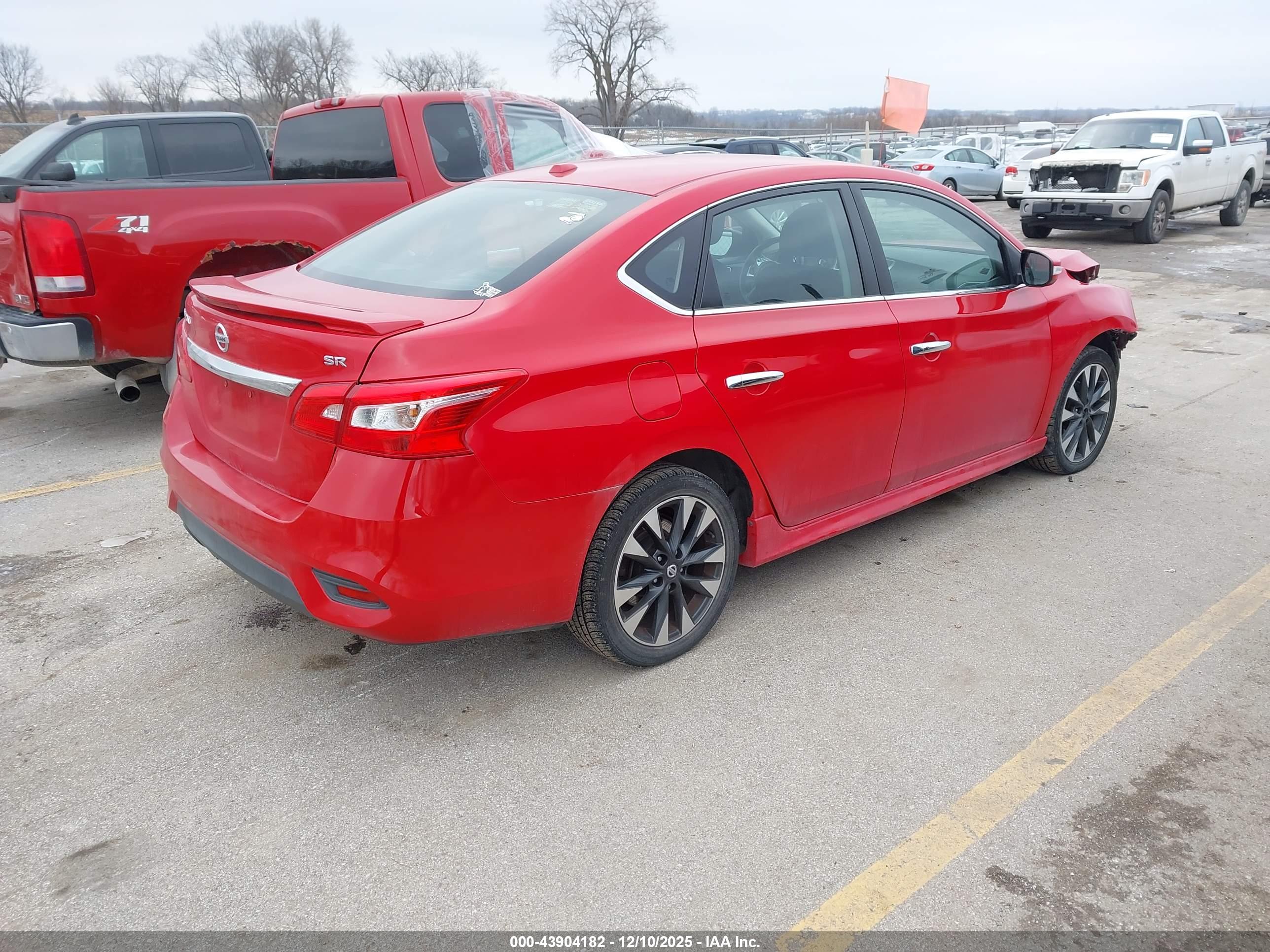 NISSAN SENTRA image 4