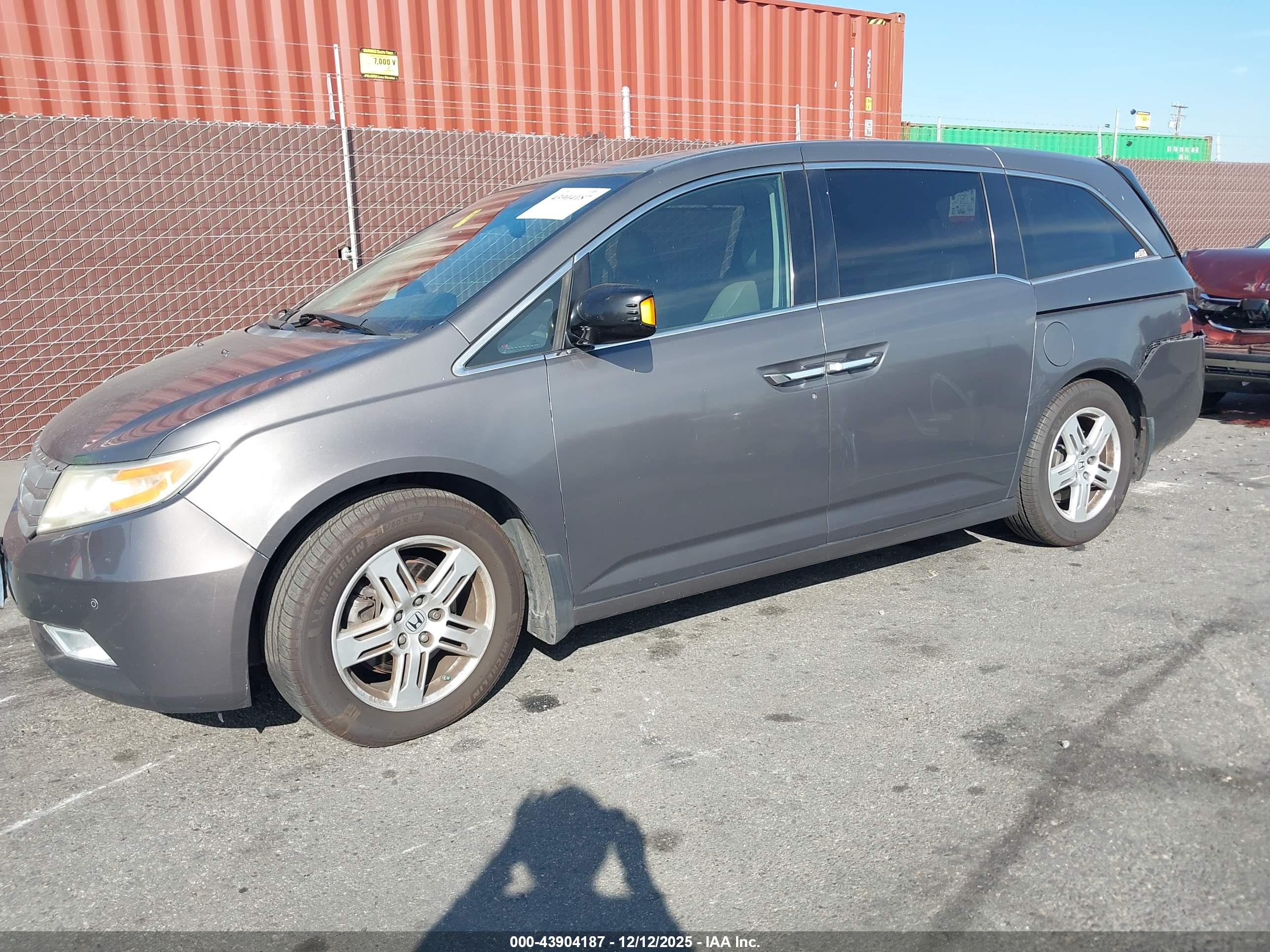 HONDA ODYSSEY image 2