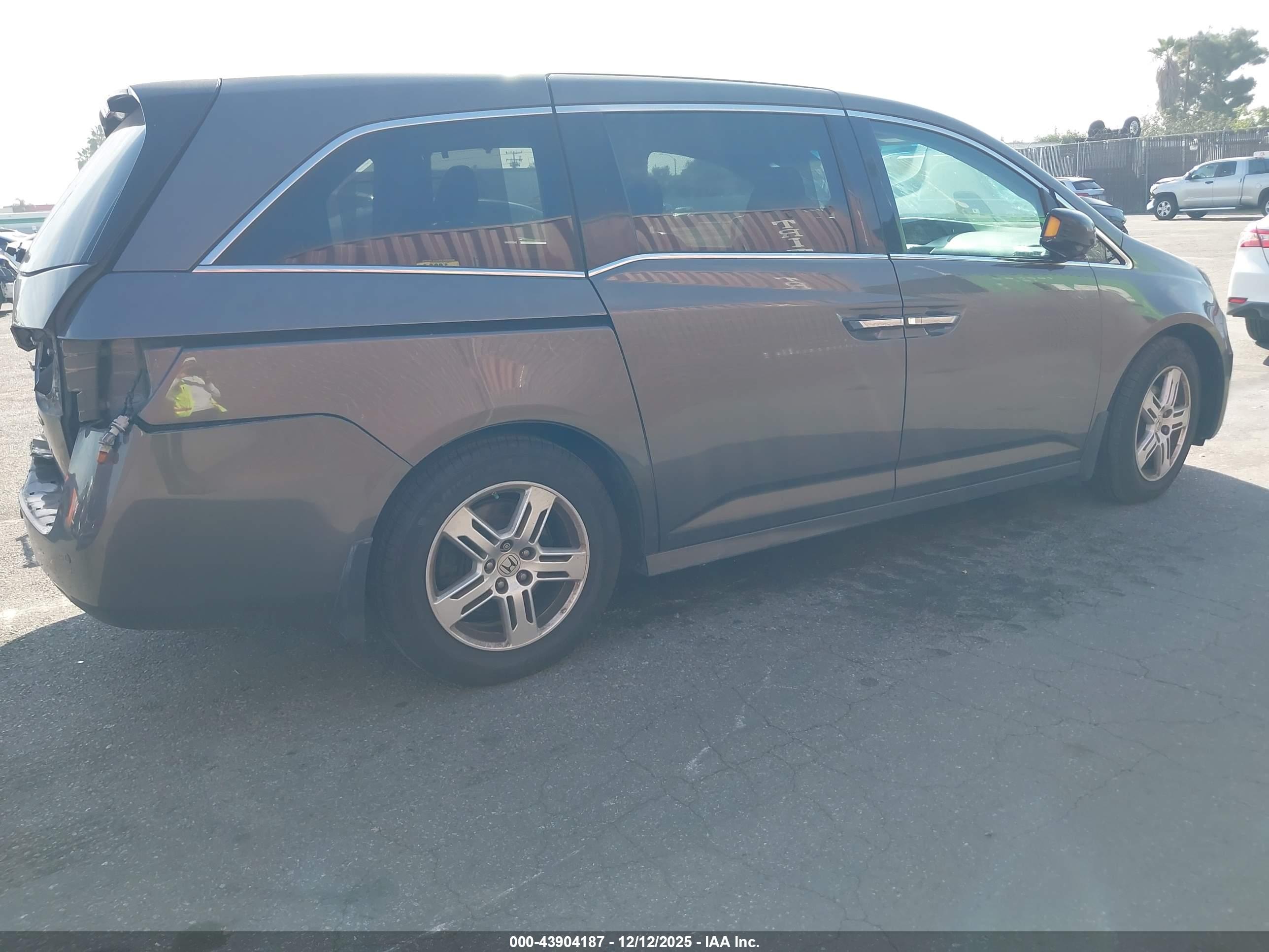 HONDA ODYSSEY image 4