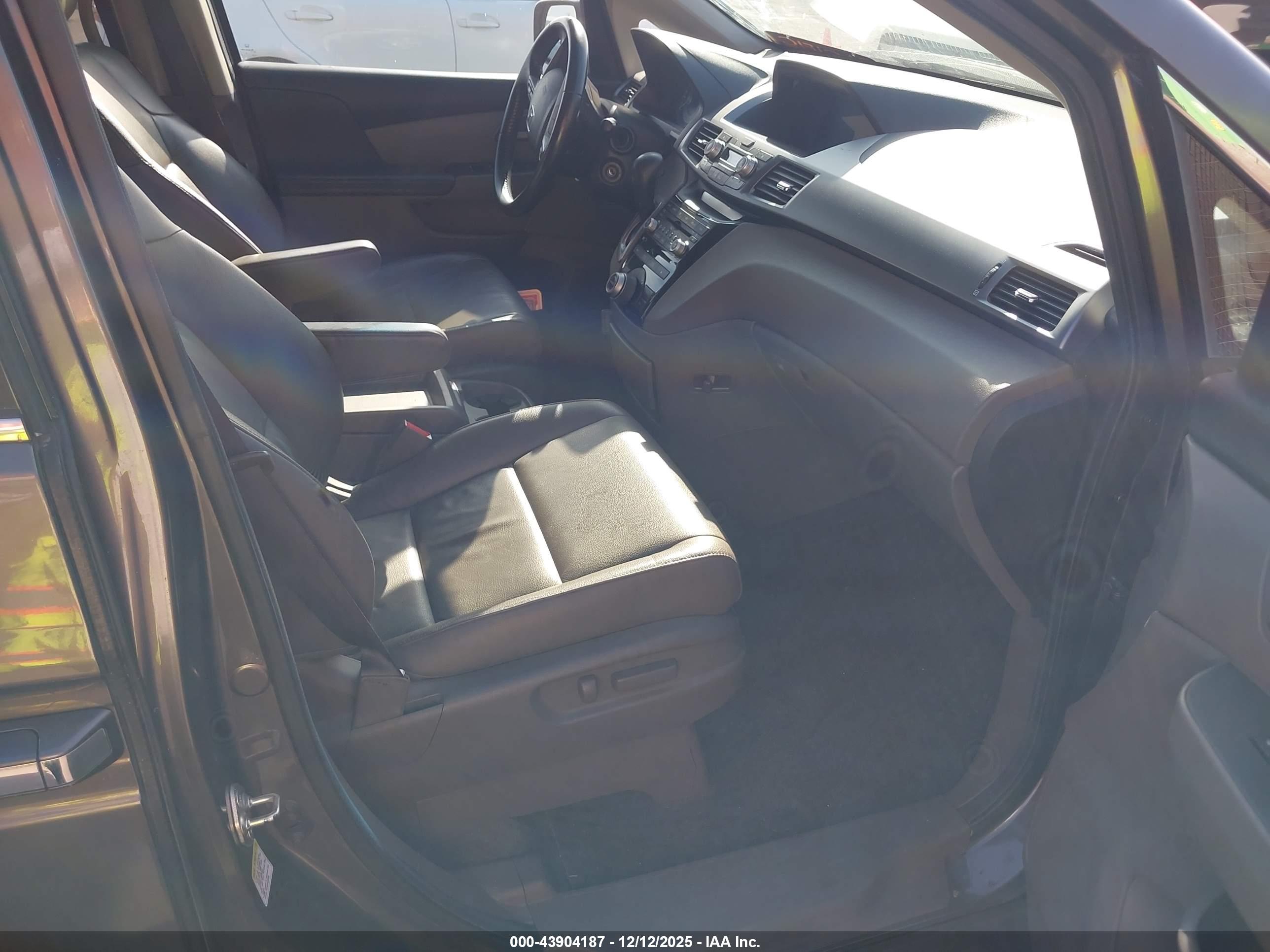 HONDA ODYSSEY image 5