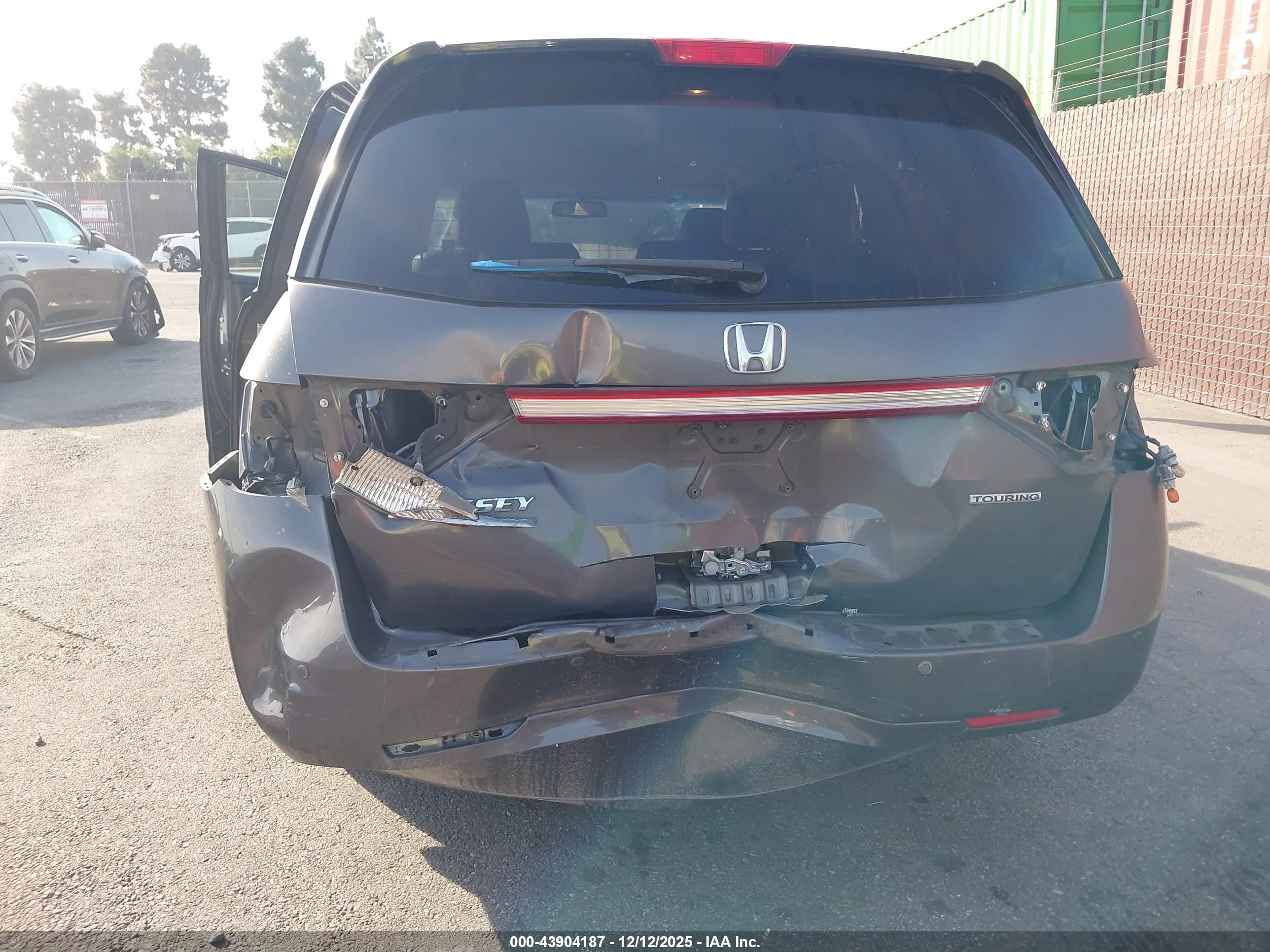 HONDA ODYSSEY image 6