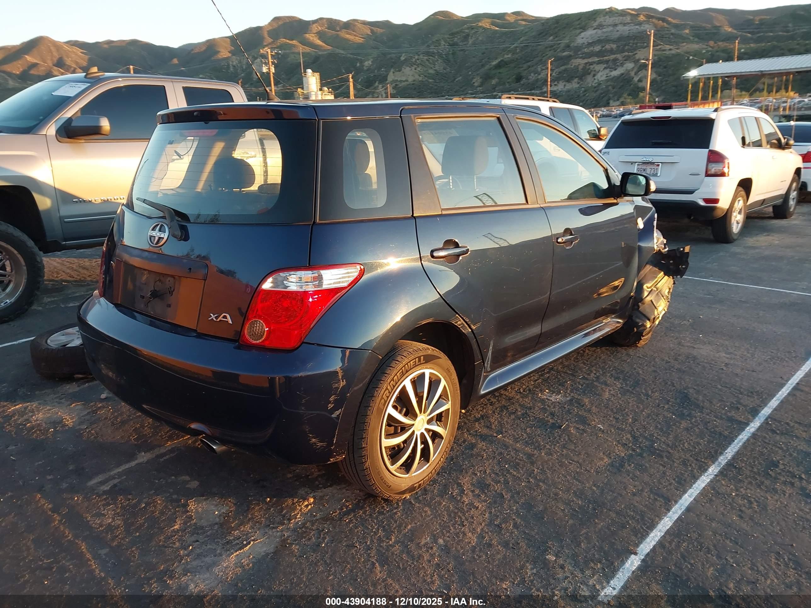 SCION XA image 4