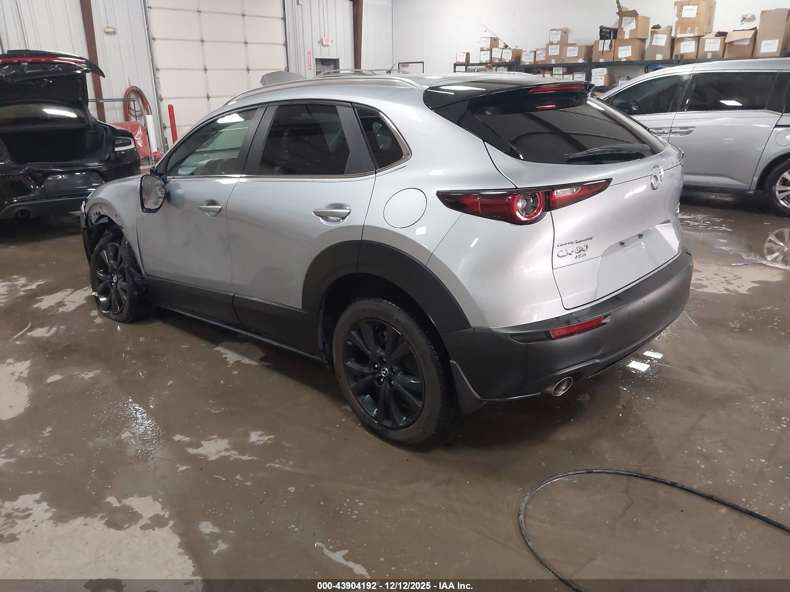 MAZDA CX-30 image 3