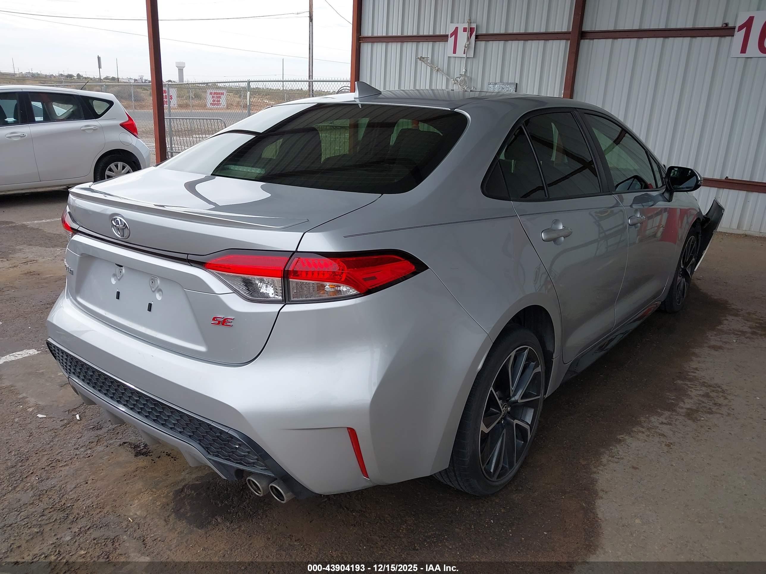 TOYOTA COROLLA image 4