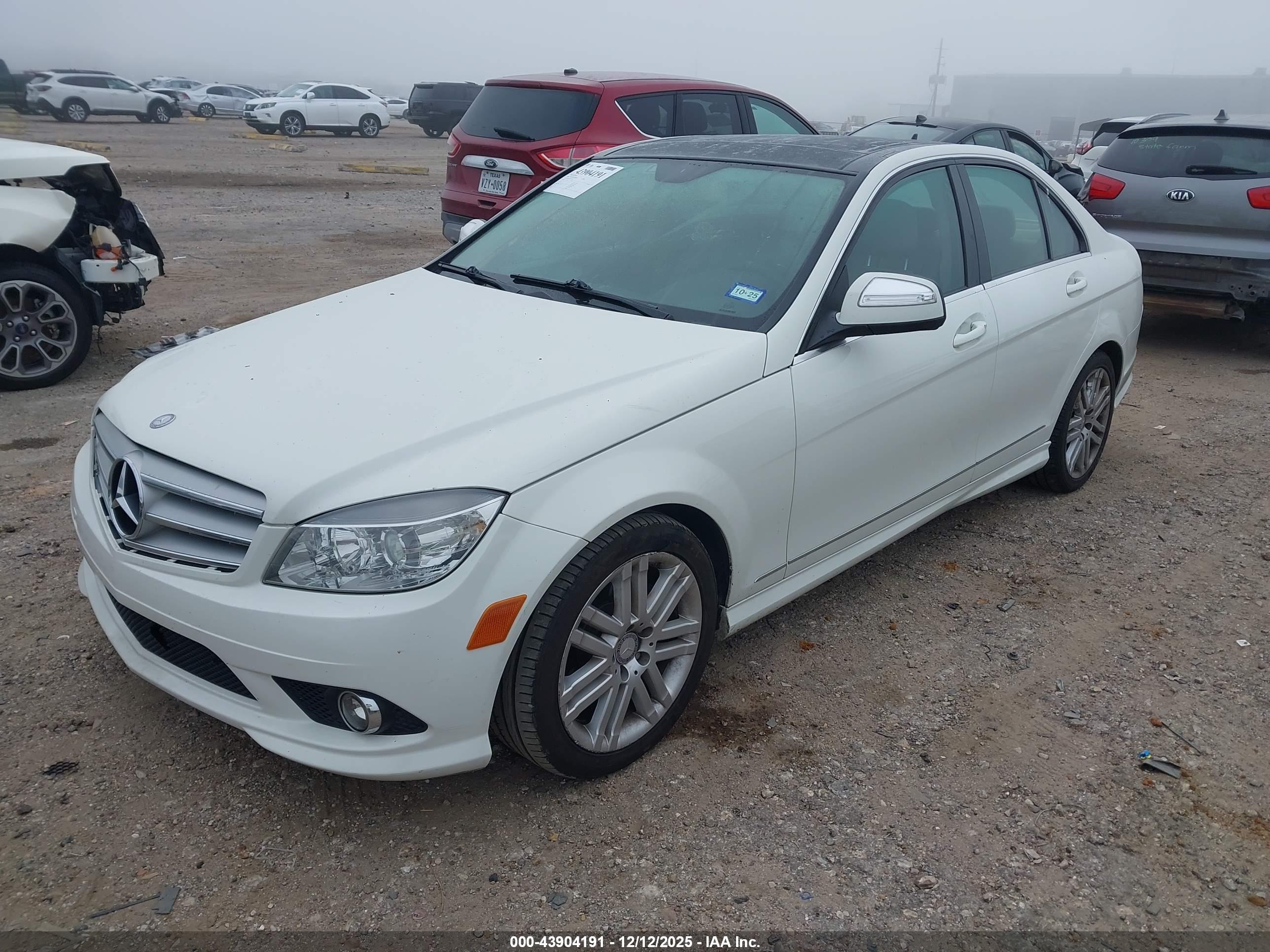 MERCEDES-BENZ C image 2