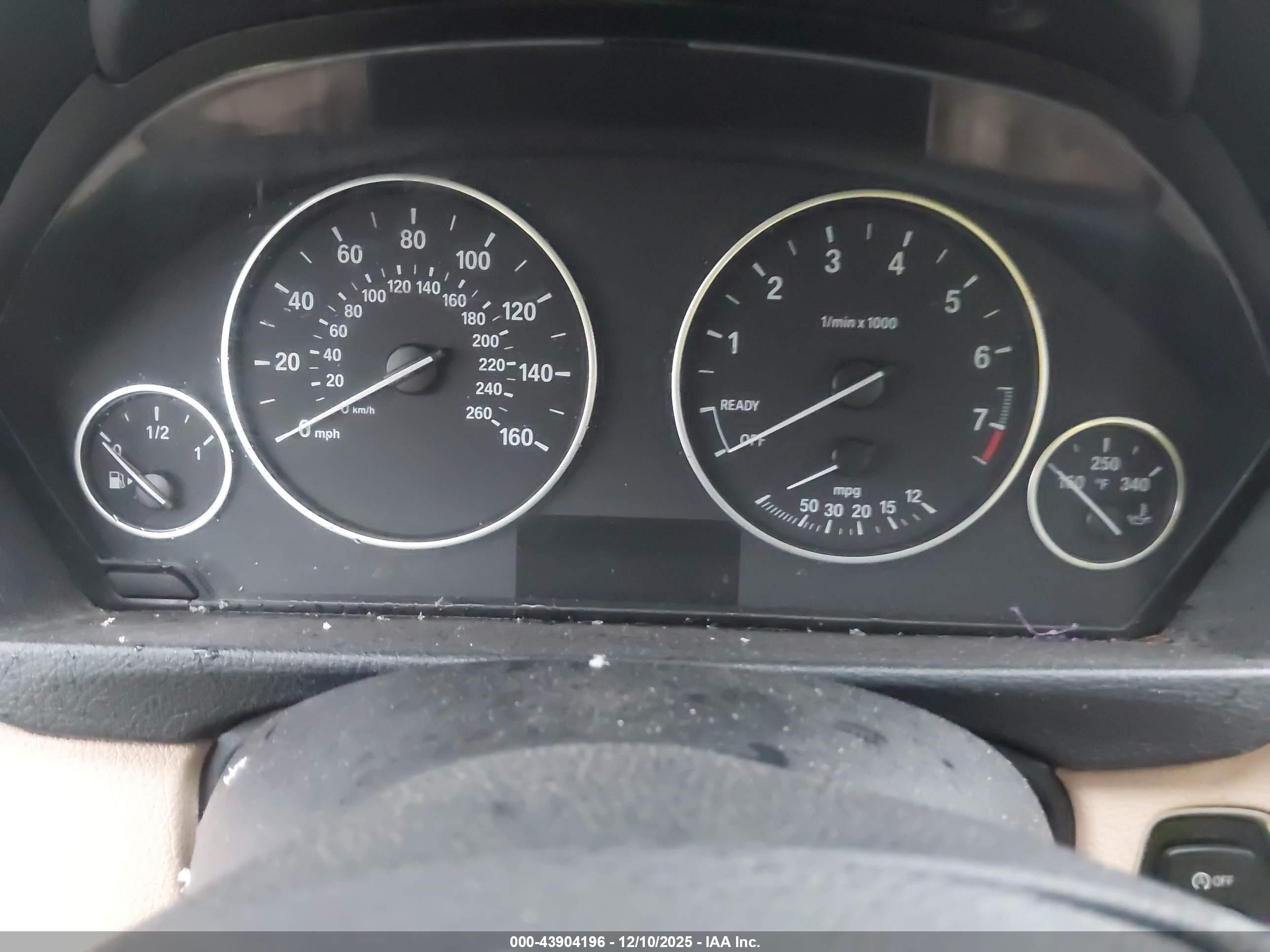 BMW 320I image 7