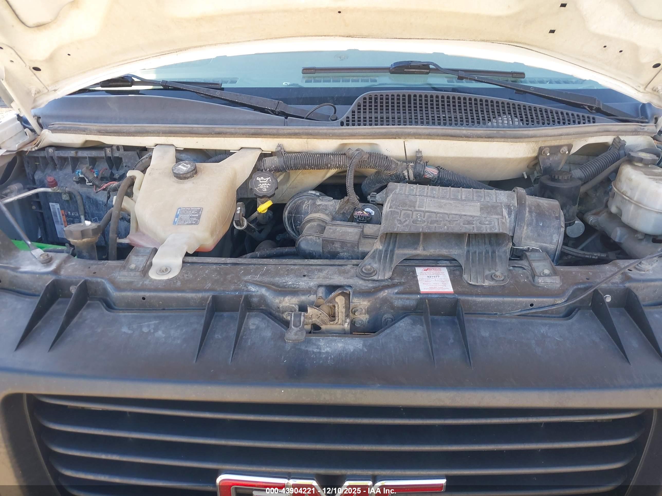 GMC SAVANA image 10