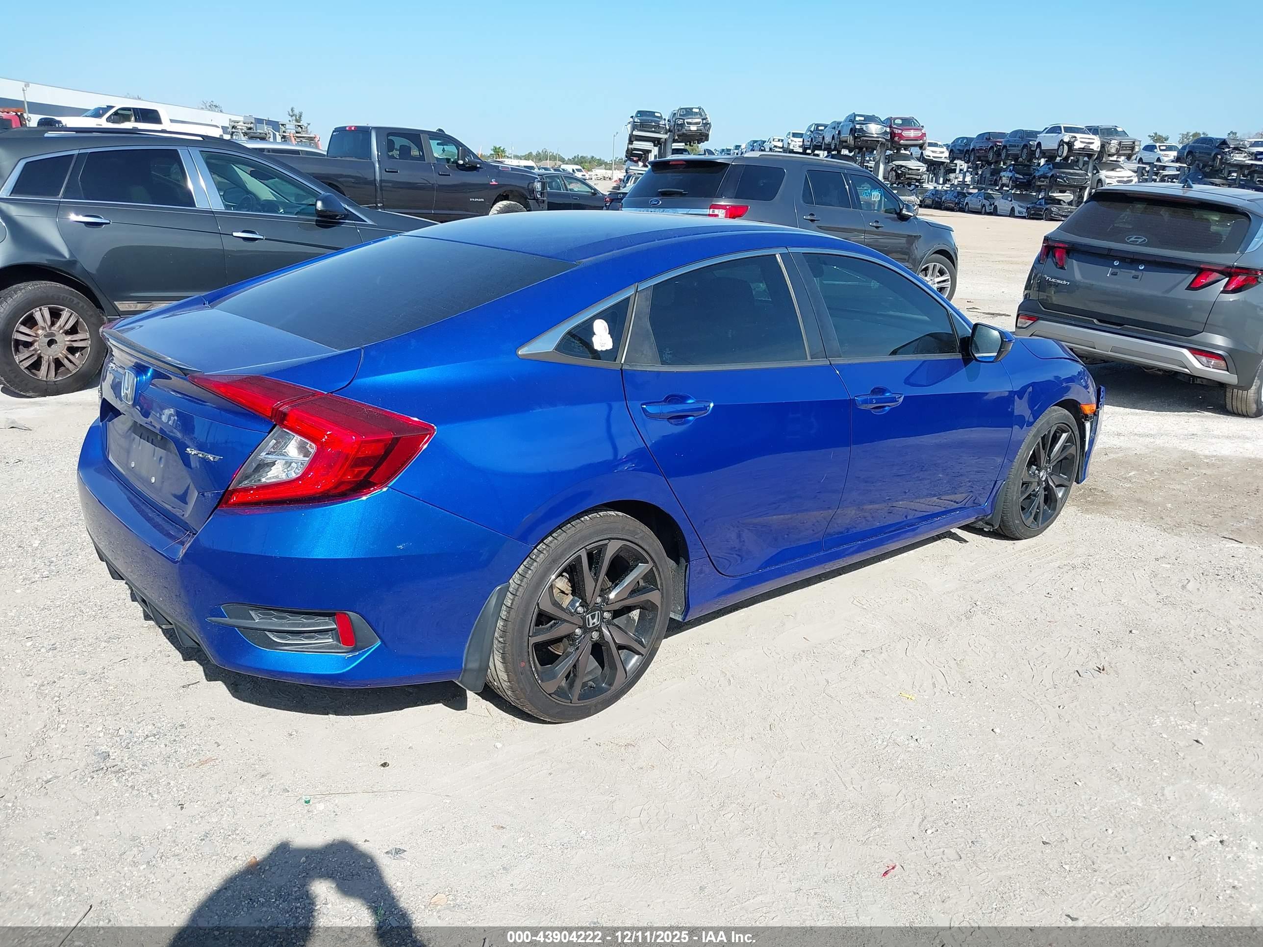 HONDA CIVIC image 4