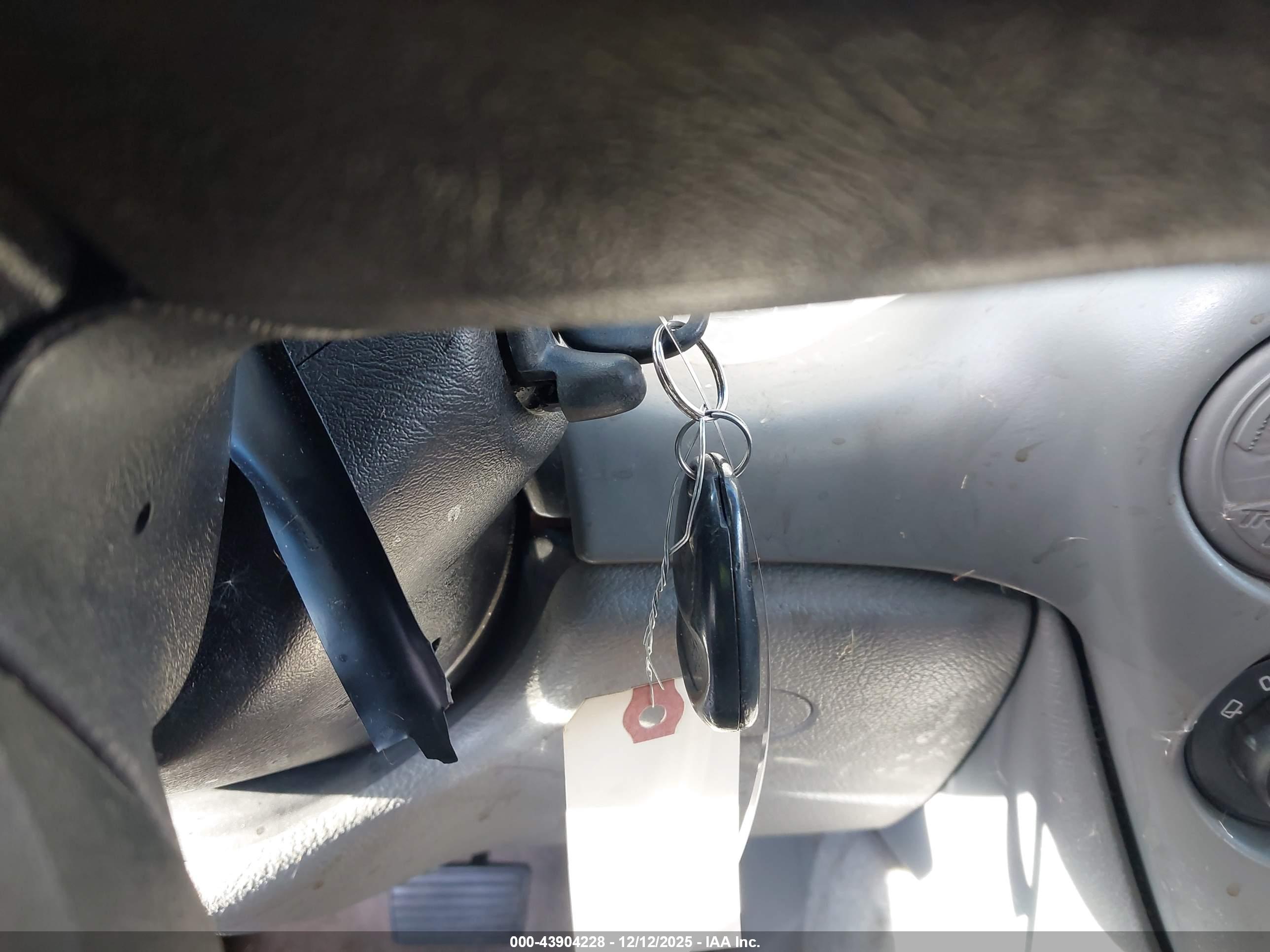 CHEVROLET TRAILBLAZER image 11
