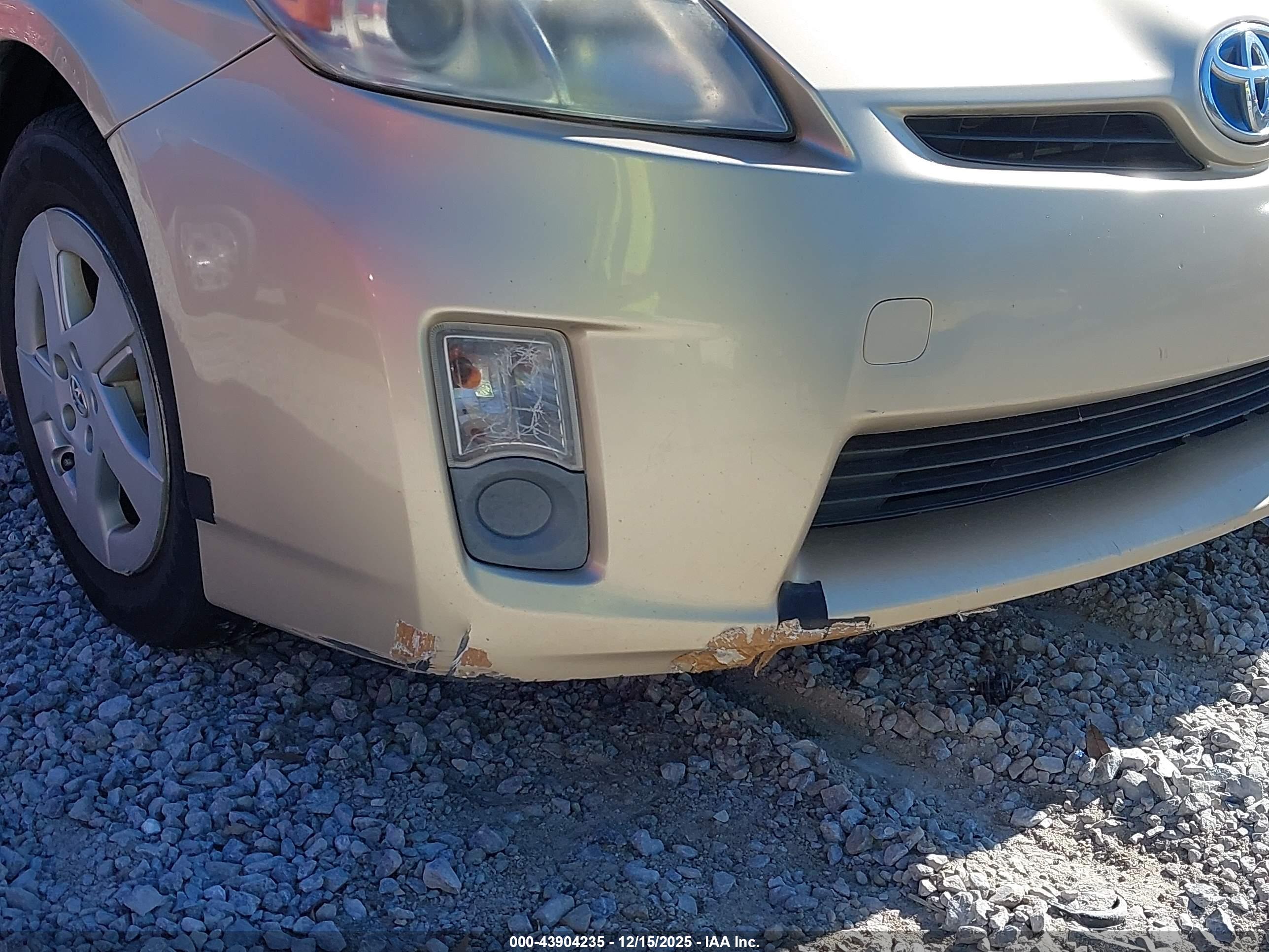 TOYOTA PRIUS image 6