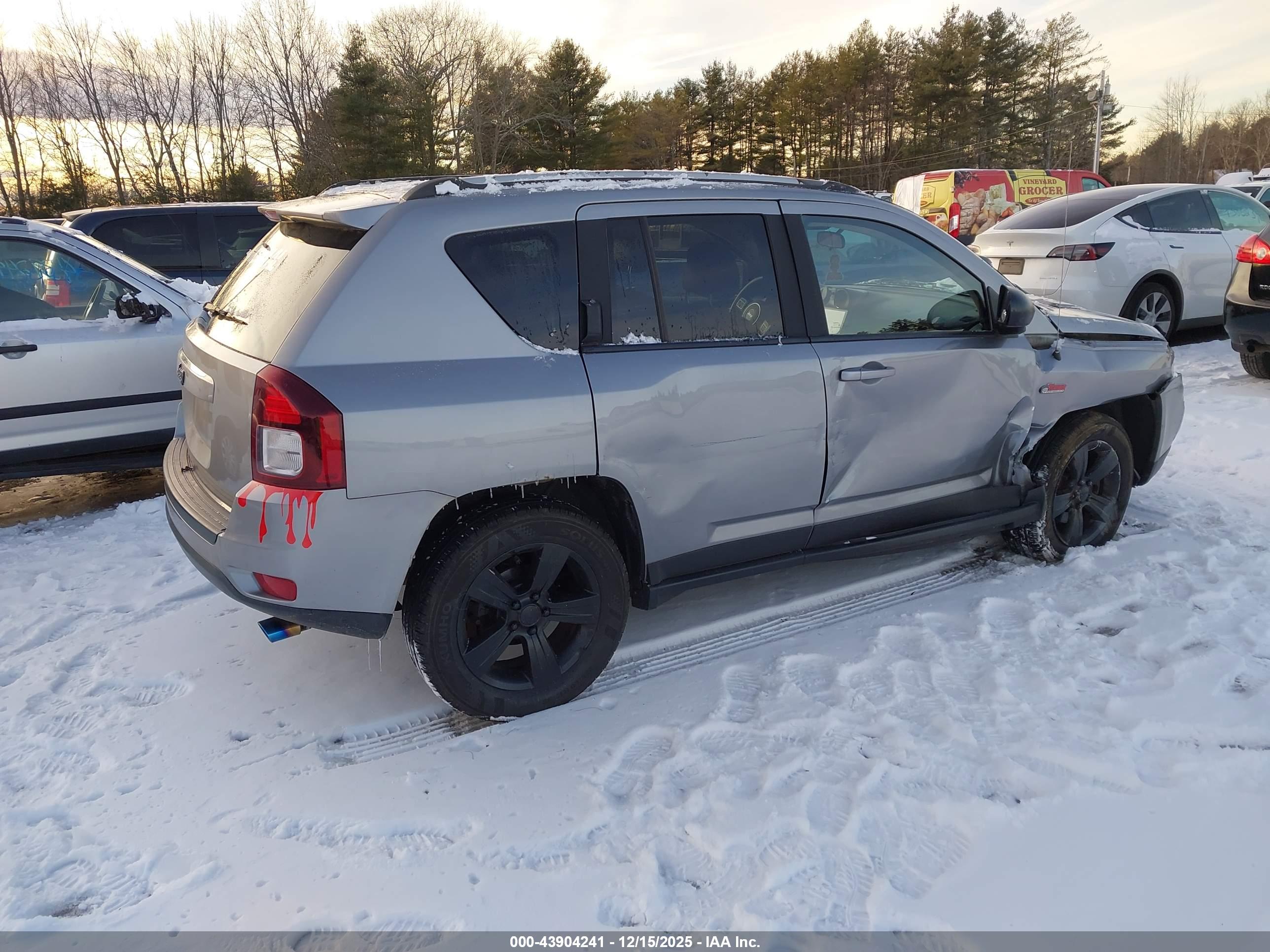 JEEP COMPASS image 4