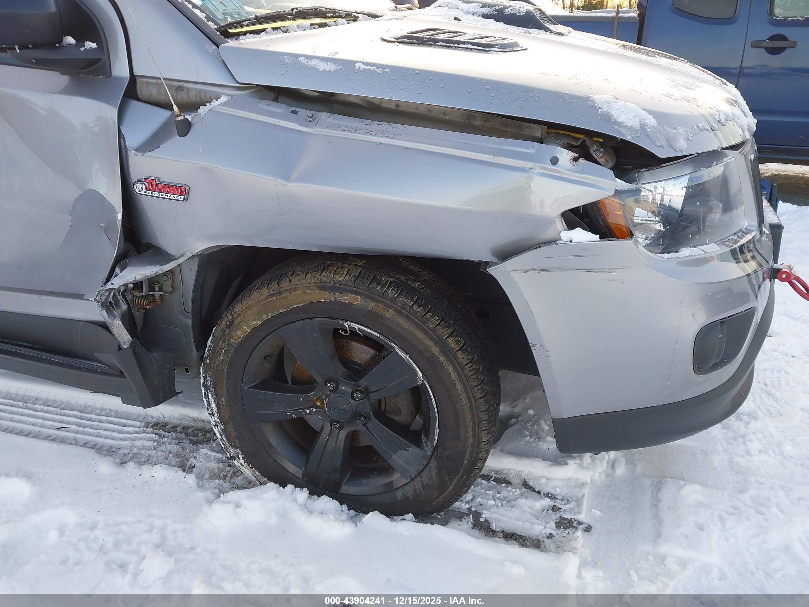 JEEP COMPASS image 6