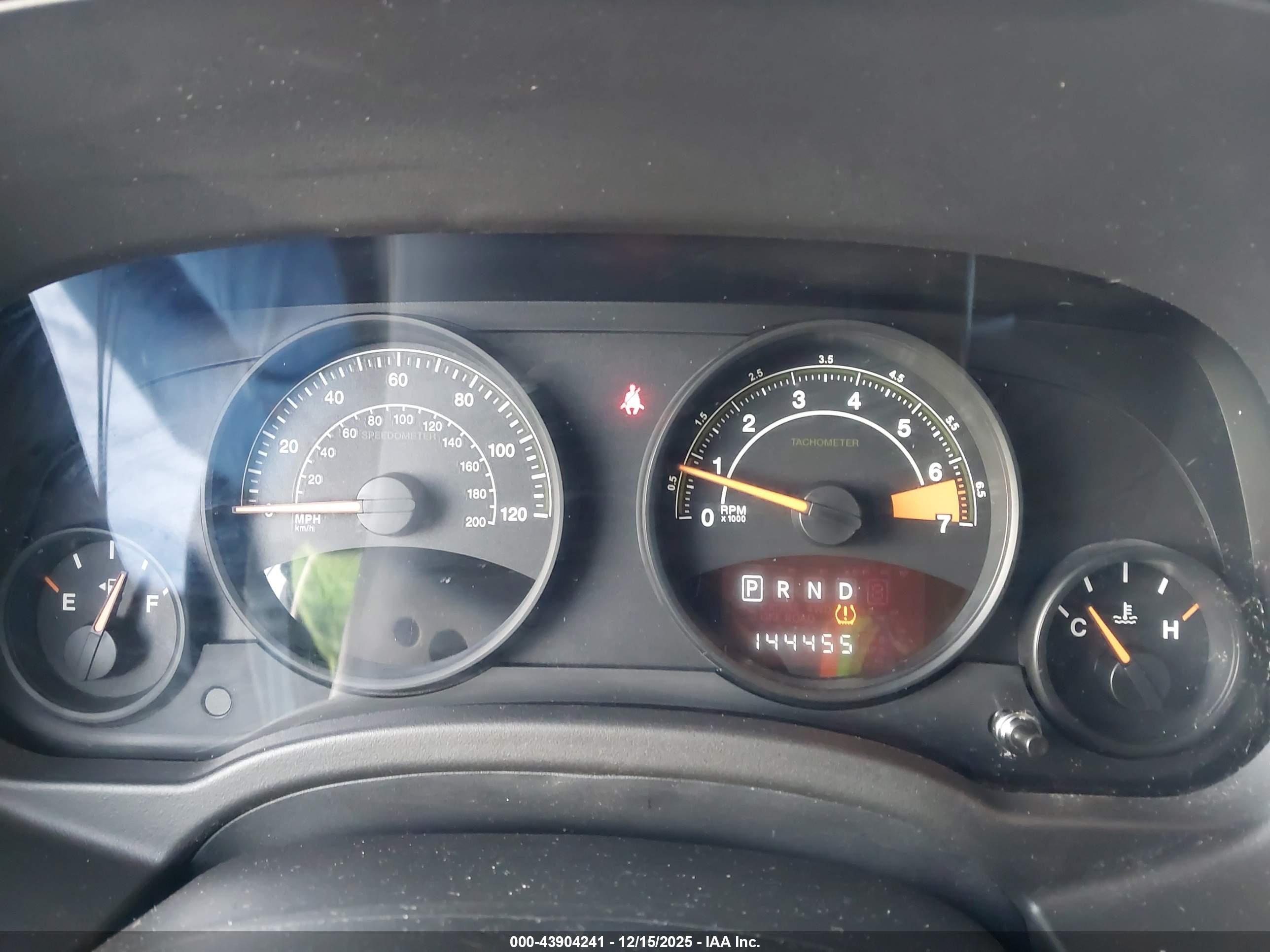 JEEP COMPASS image 7