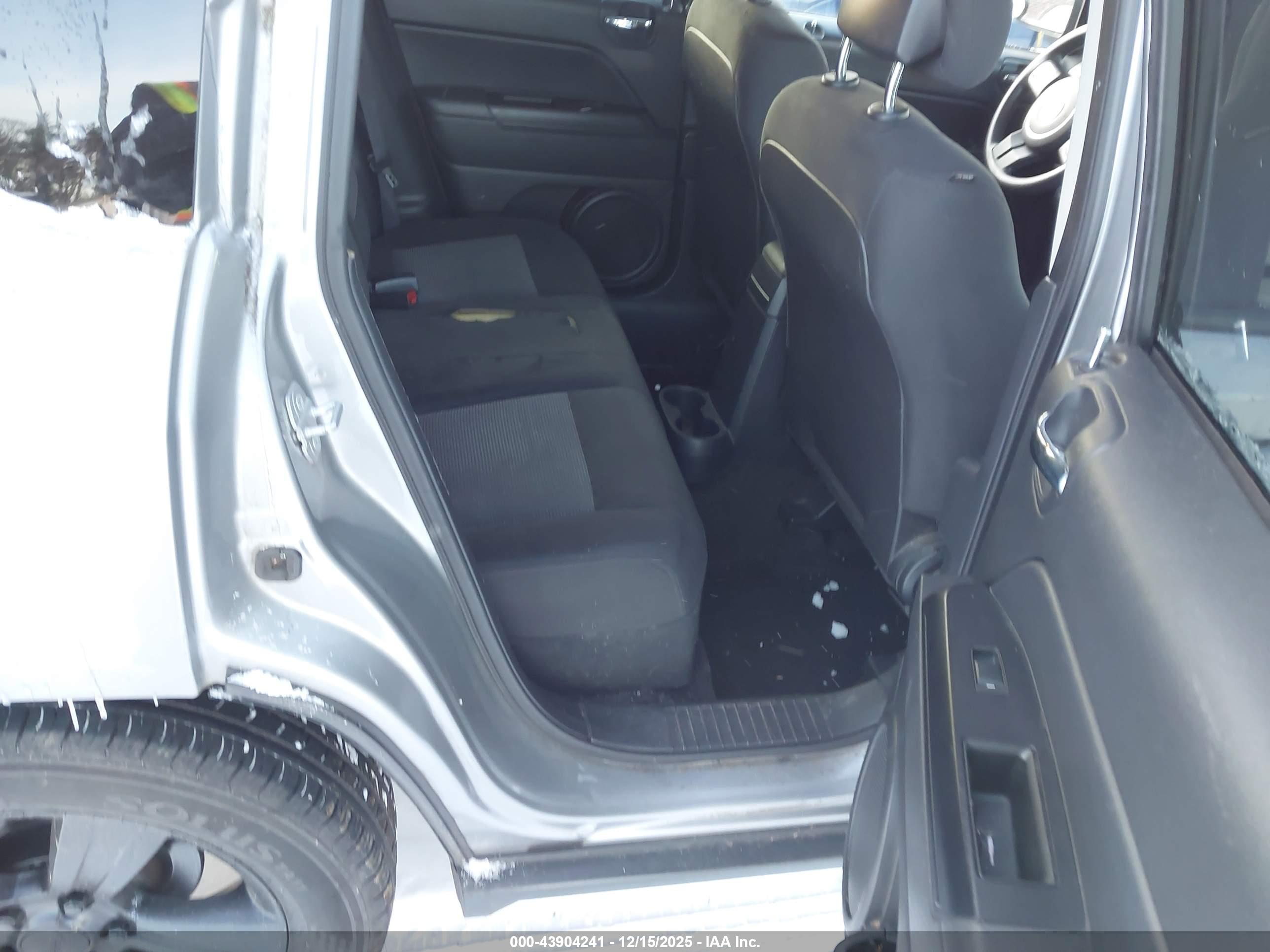 JEEP COMPASS image 8