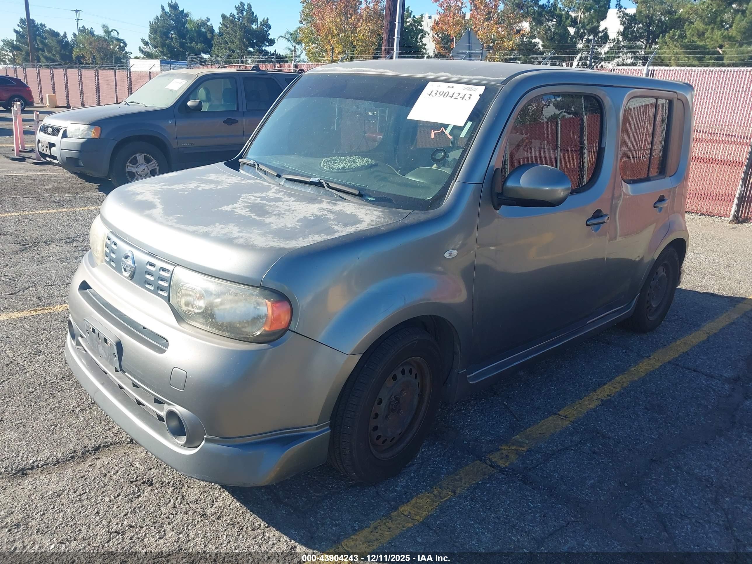 NISSAN CUBE image 2