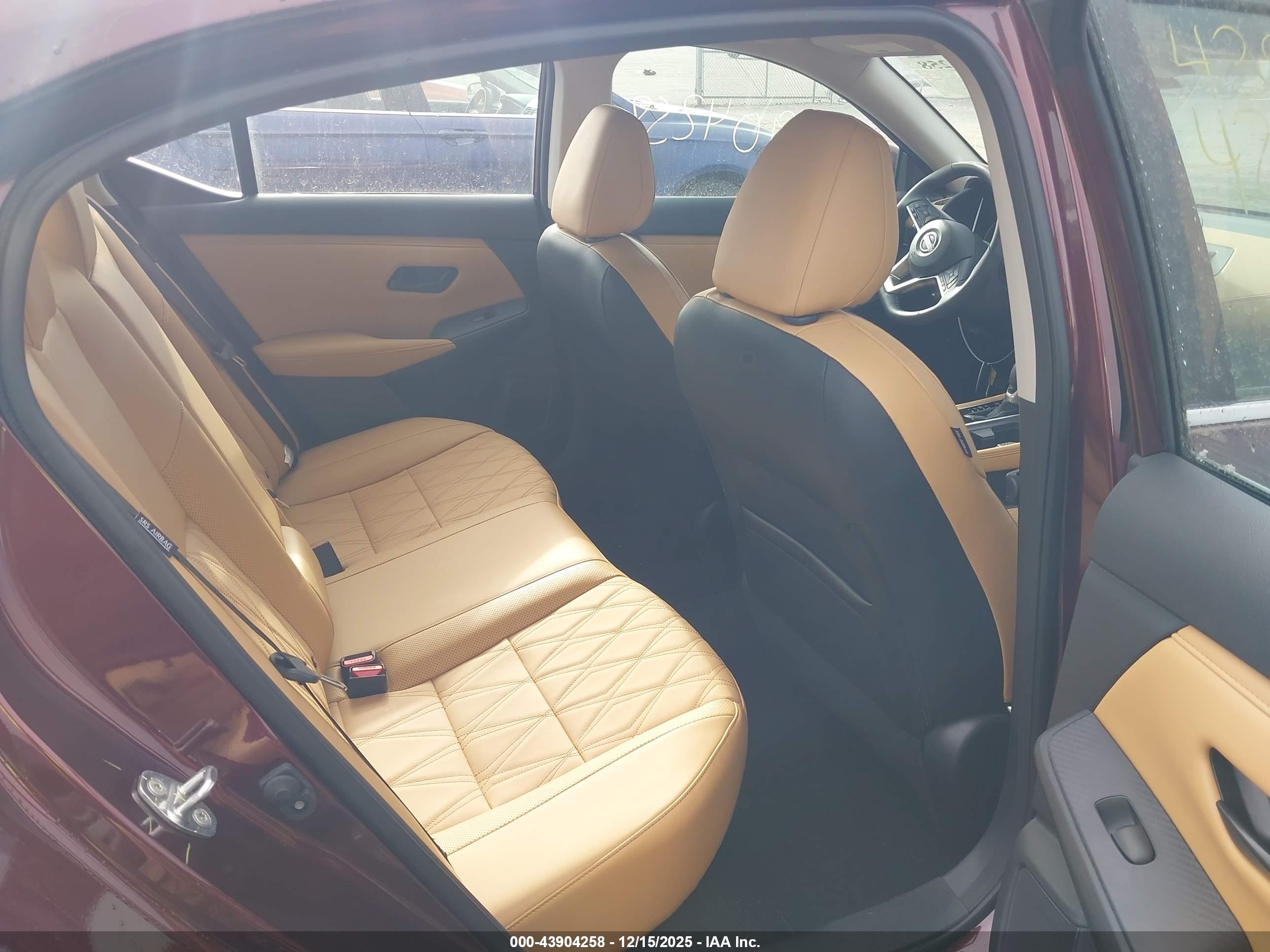 NISSAN SENTRA image 8
