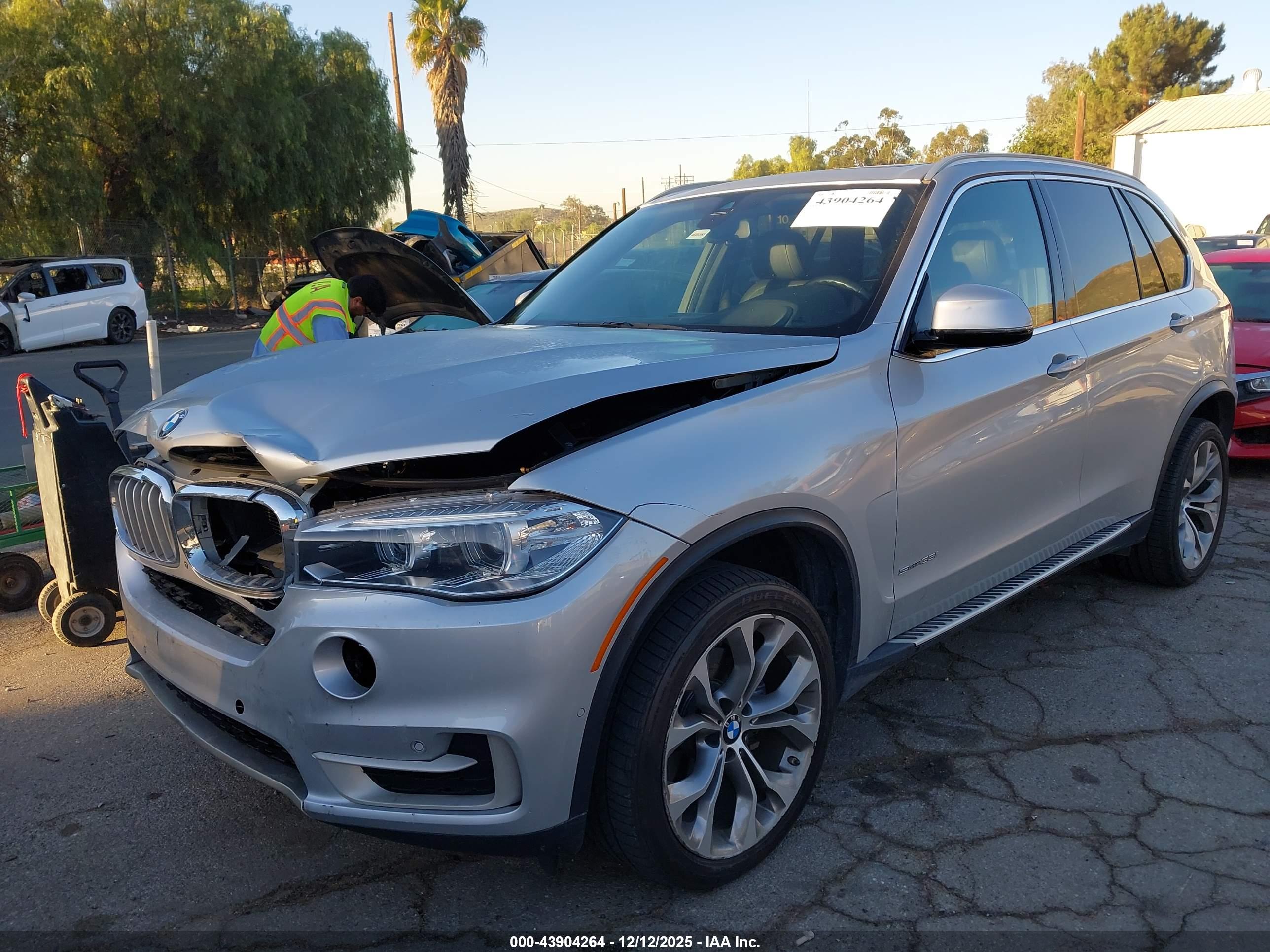 BMW X5 image 2