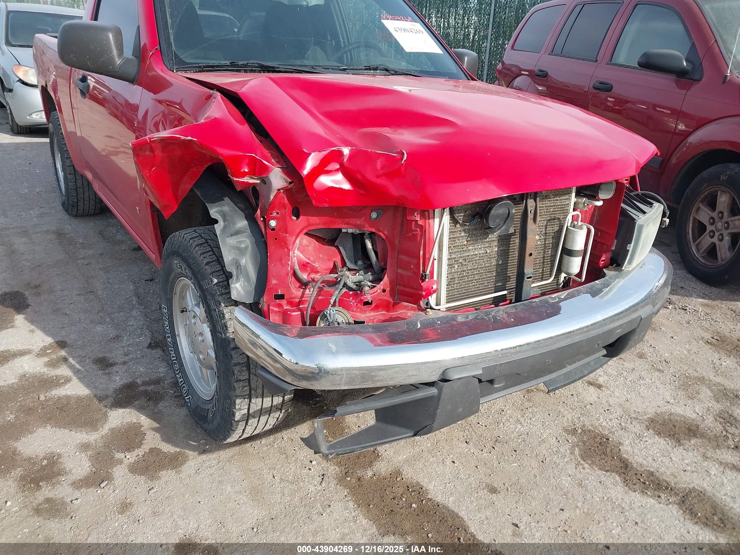 GMC CANYON image 6