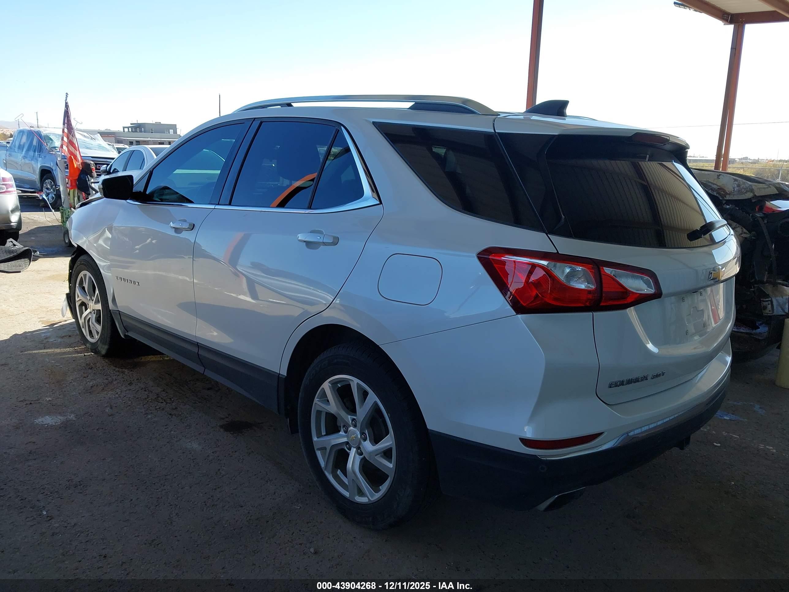 CHEVROLET EQUINOX image 3