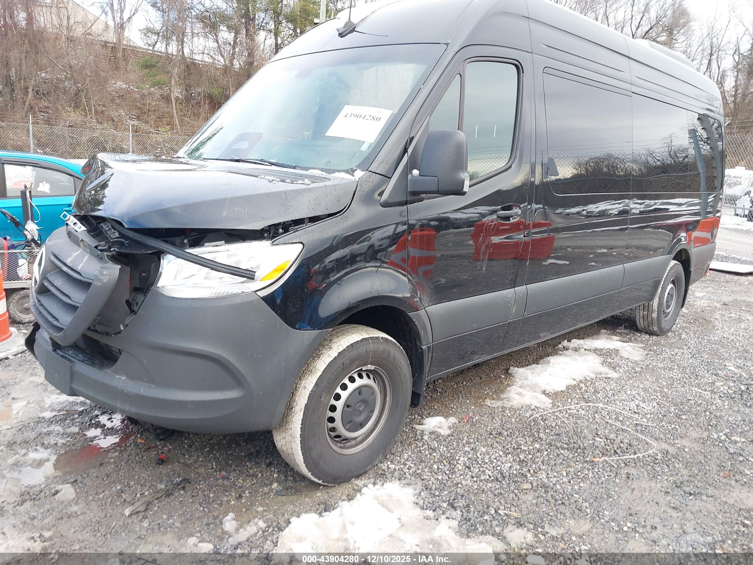 MERCEDES-BENZ SPRINTER image 2