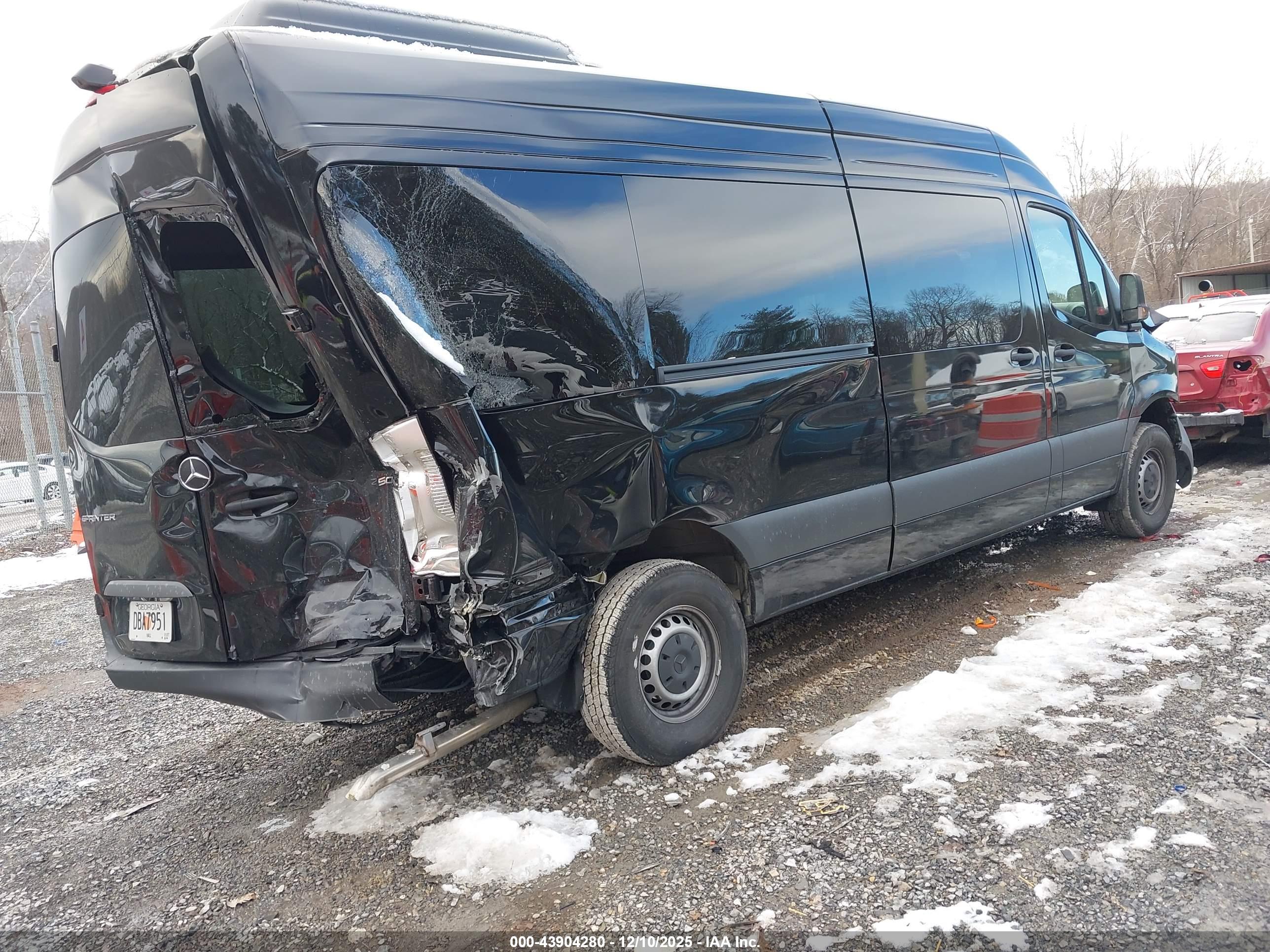 MERCEDES-BENZ SPRINTER image 4