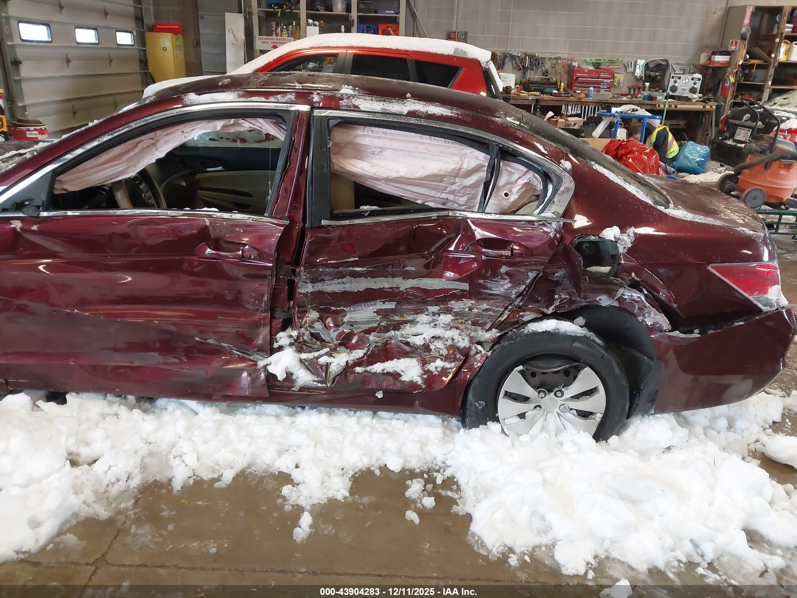 HONDA ACCORD image 6