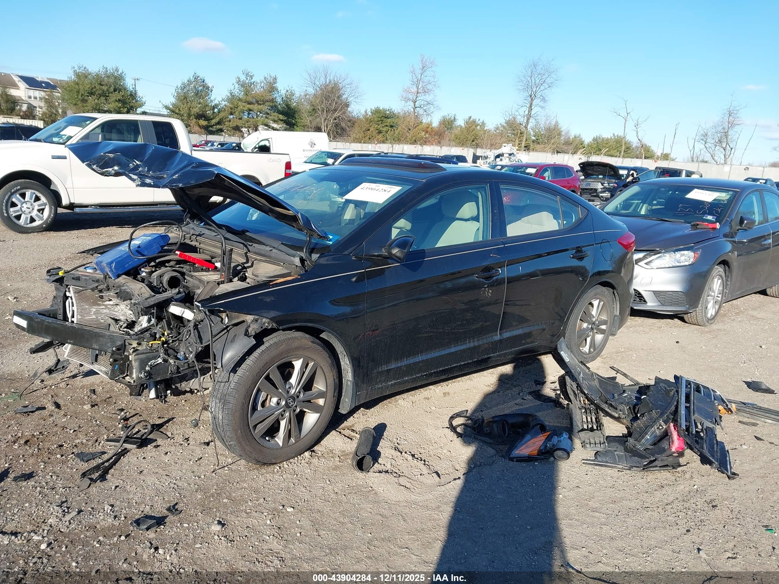 HYUNDAI ELANTRA image 2
