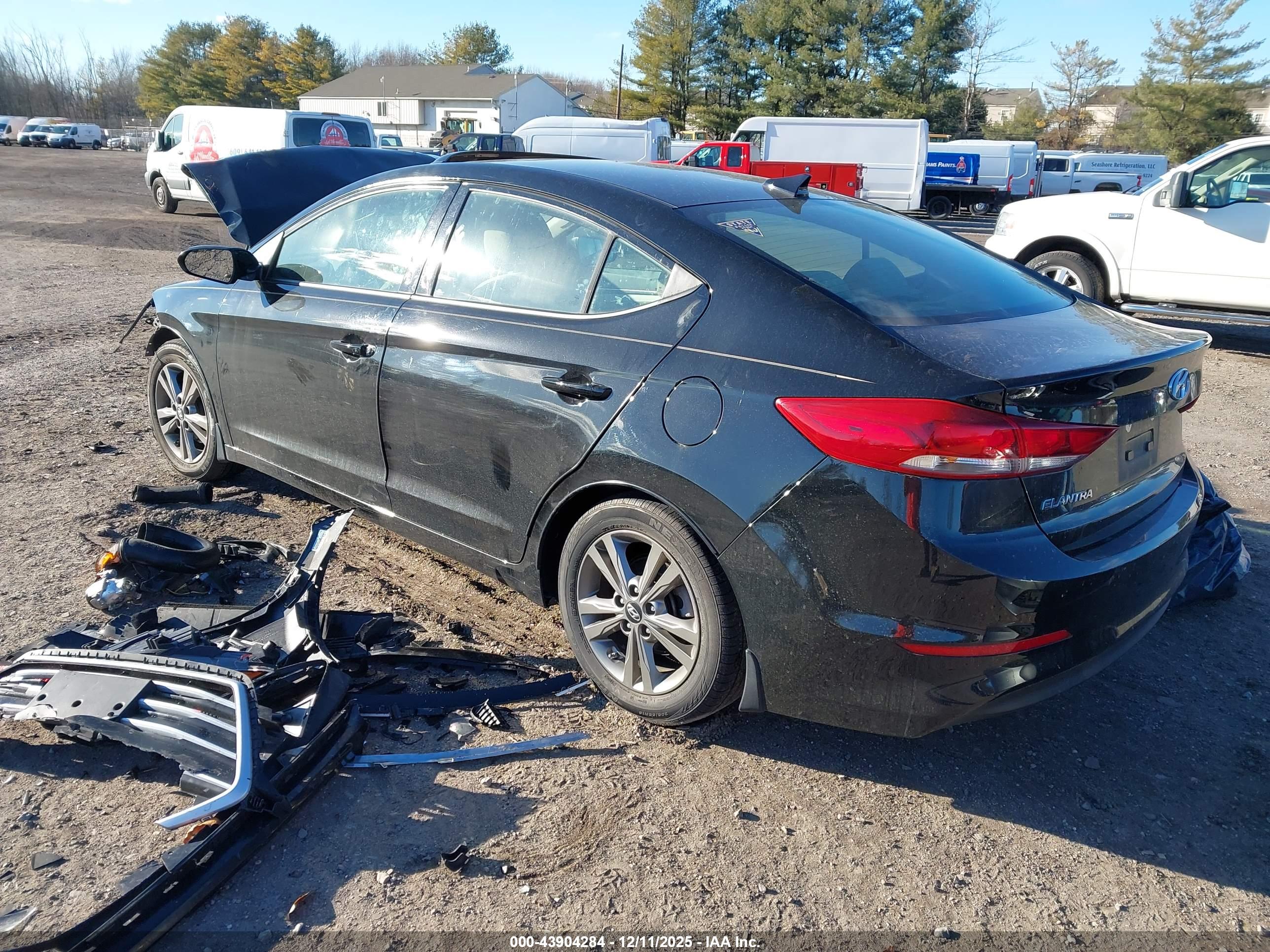 HYUNDAI ELANTRA image 3