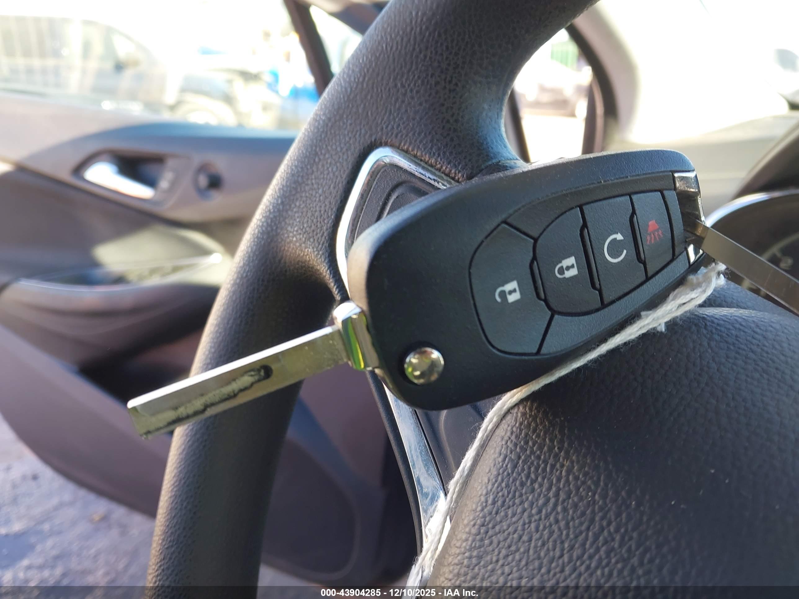 CHEVROLET CRUZE image 11