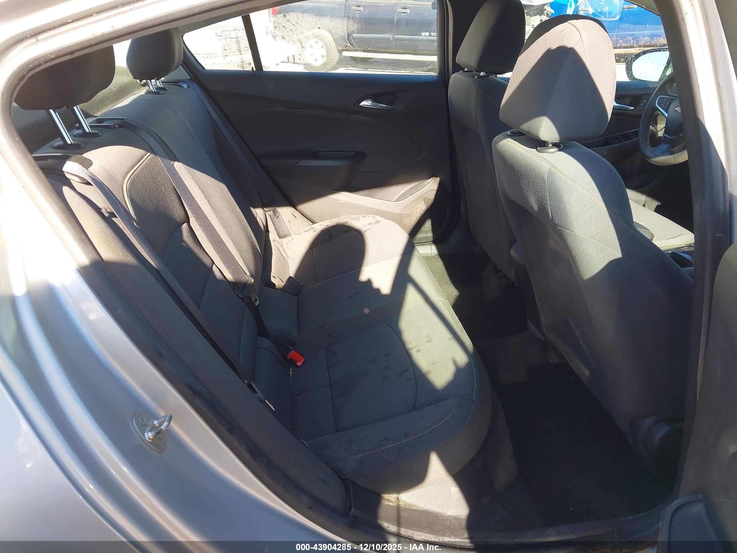 CHEVROLET CRUZE image 8