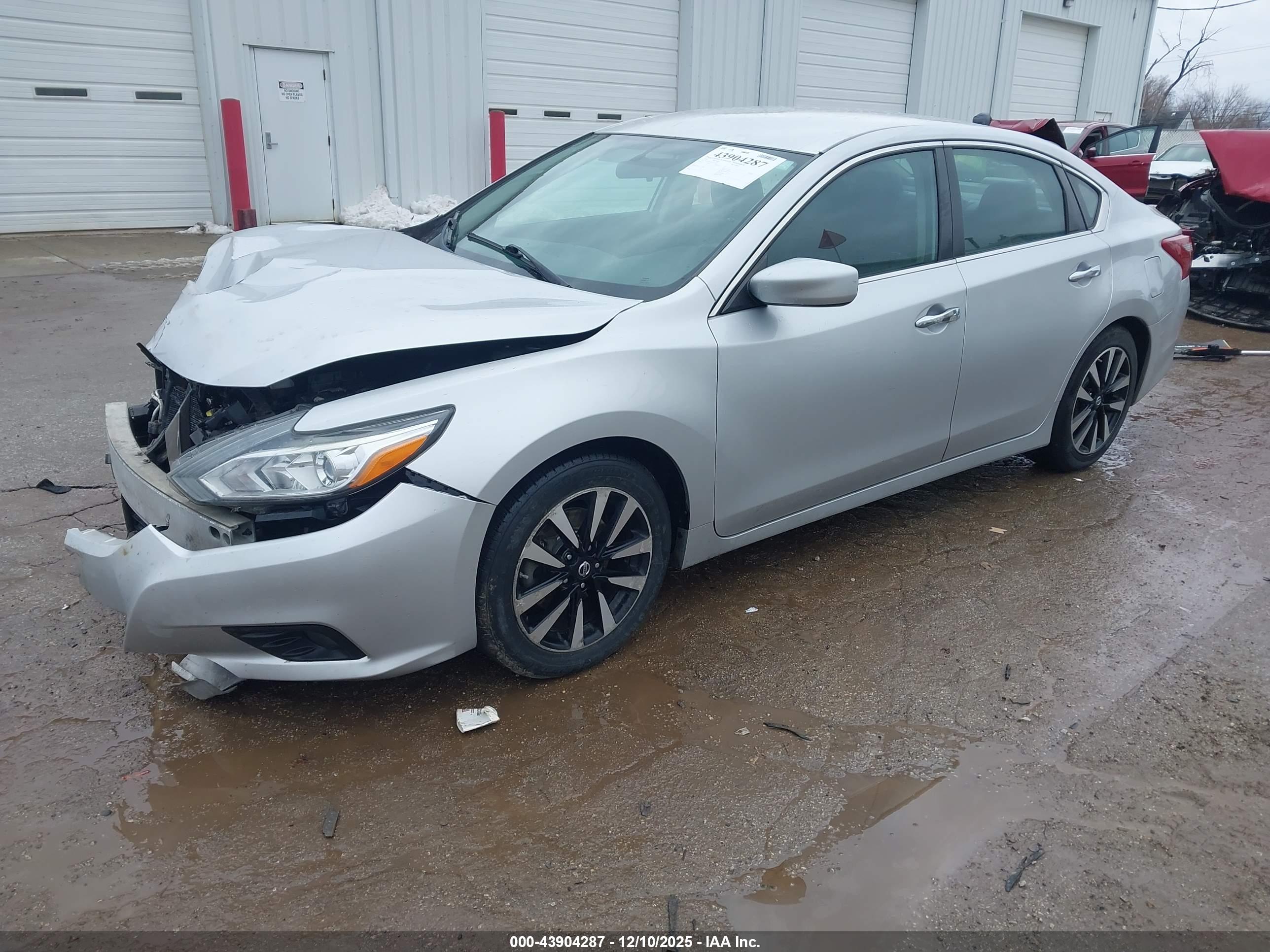 NISSAN ALTIMA image 2